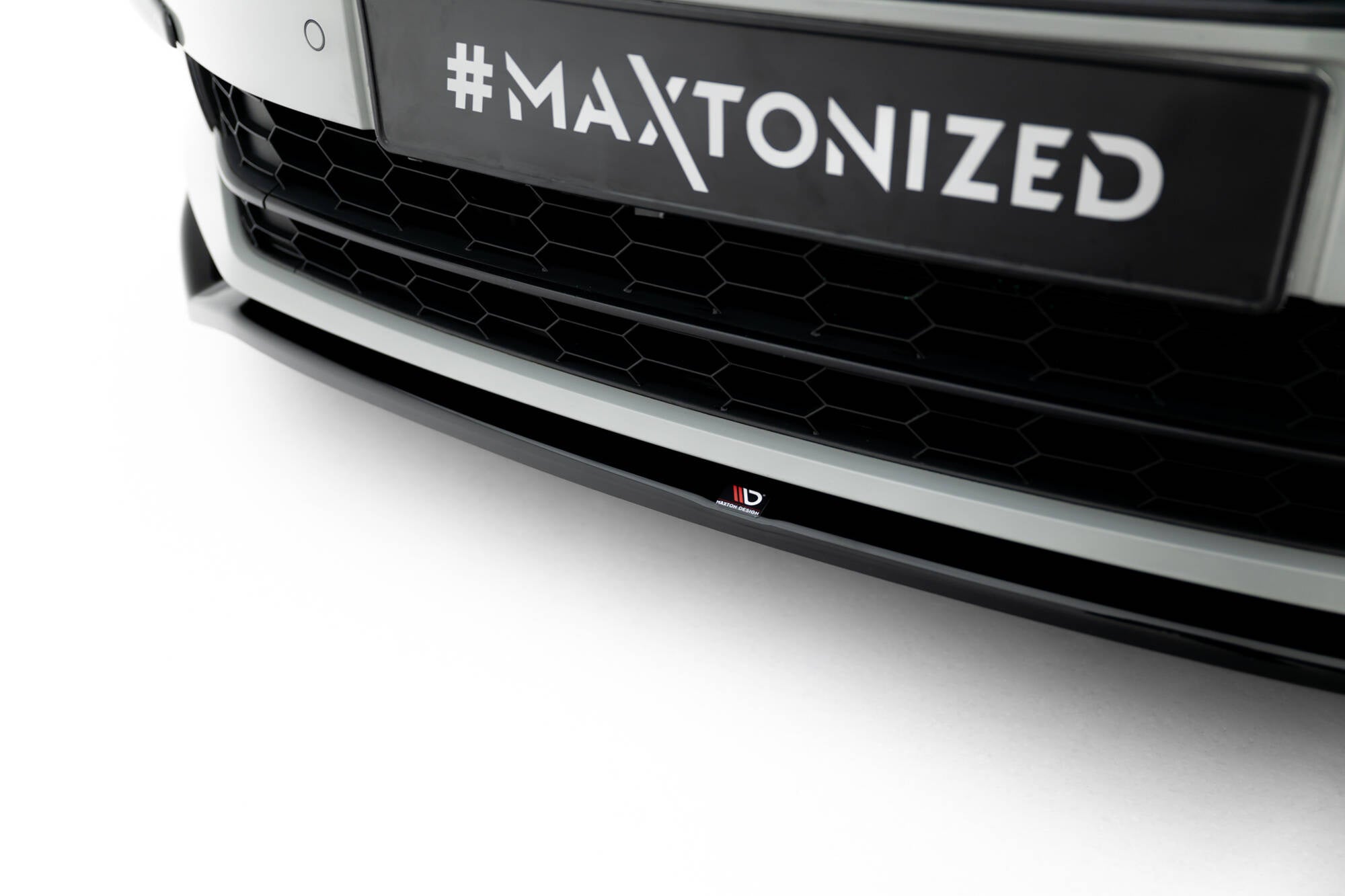 Maxton Design Splitter delantero V.2 para Skoda Superb Liftback / Combi Mk3 - imagen 3