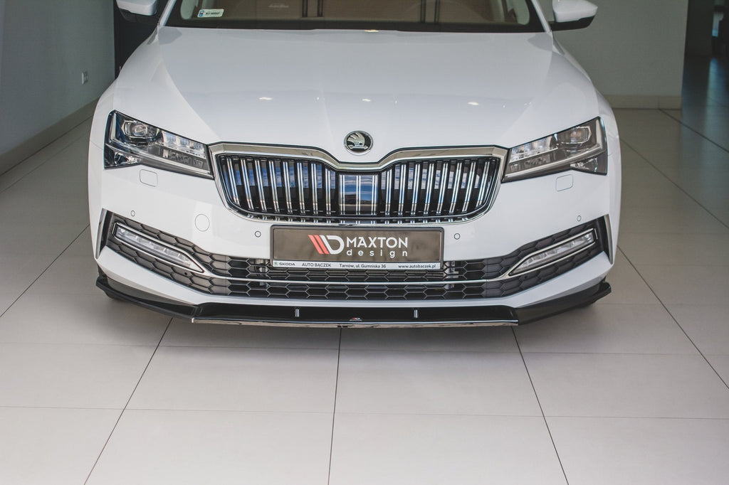 Maxton Design Splitter delantero V.2 para Skoda Superb Liftback / Combi Mk3 Facelift - imagen 1