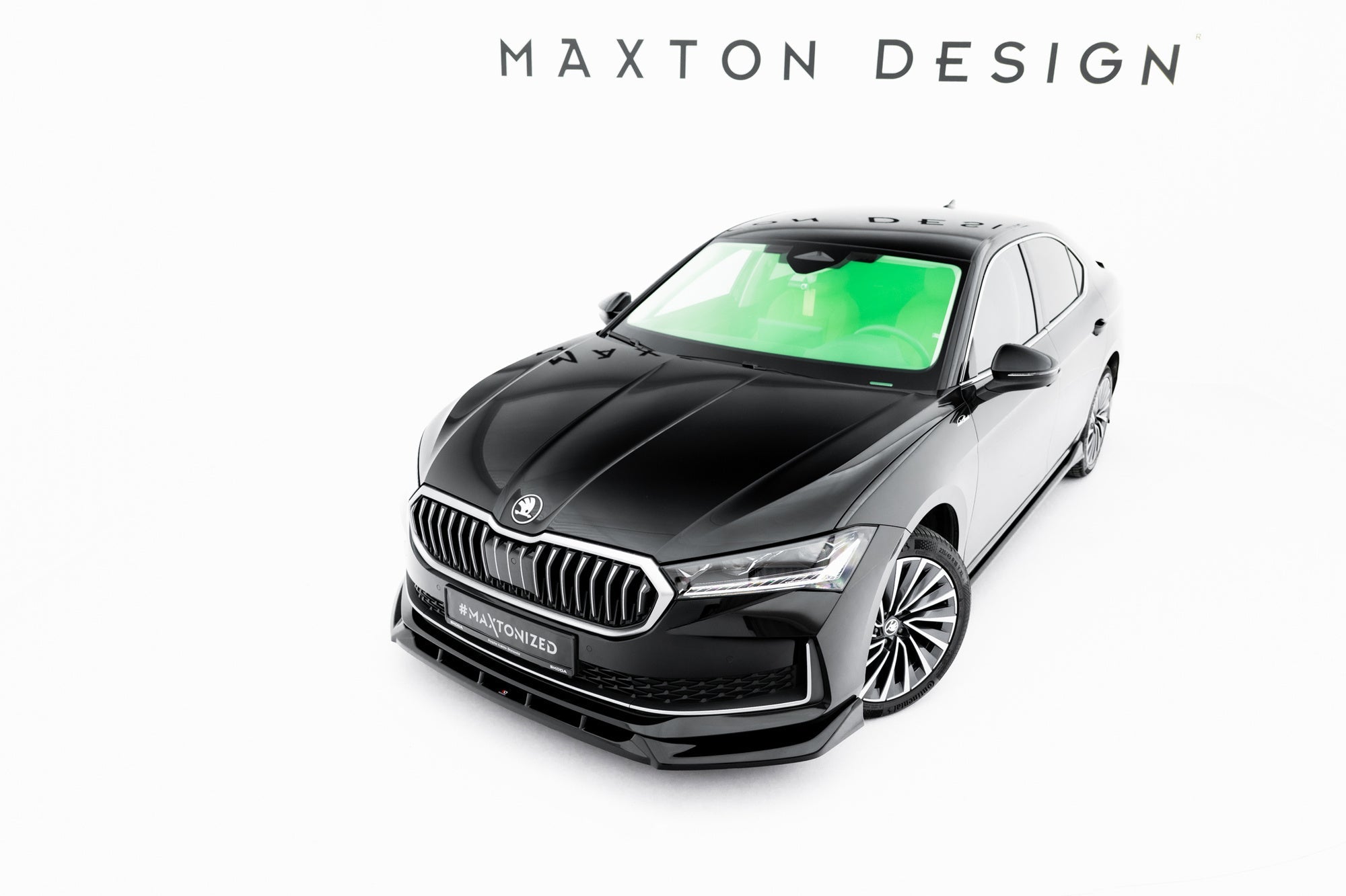 Maxton Design Splitter delantero V.2 para Skoda Superb Mk4 - imagen 1