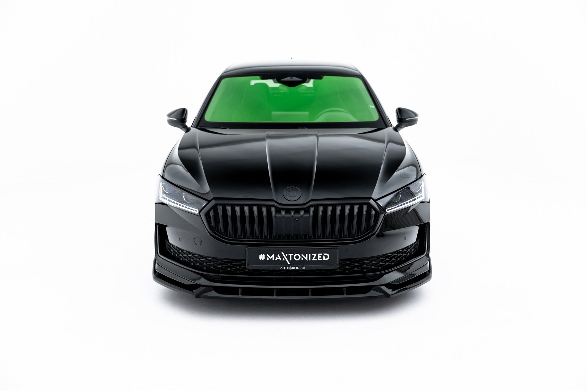 Maxton Design Splitter delantero V.2 para Skoda Superb Sportline Mk4 - imagen 3