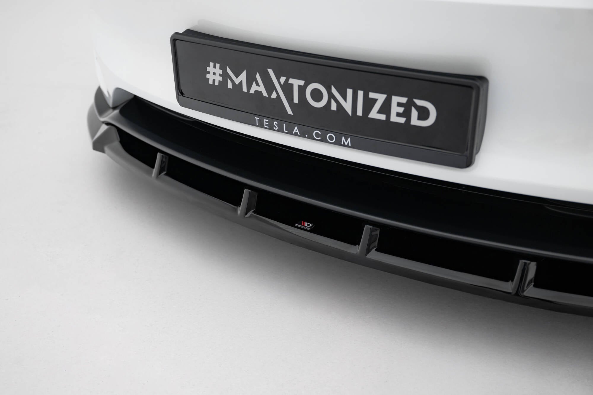 Maxton Design Splitter delantero V.2 para Tesla Model 3 Performance Mk1 Facelift - imagen 3