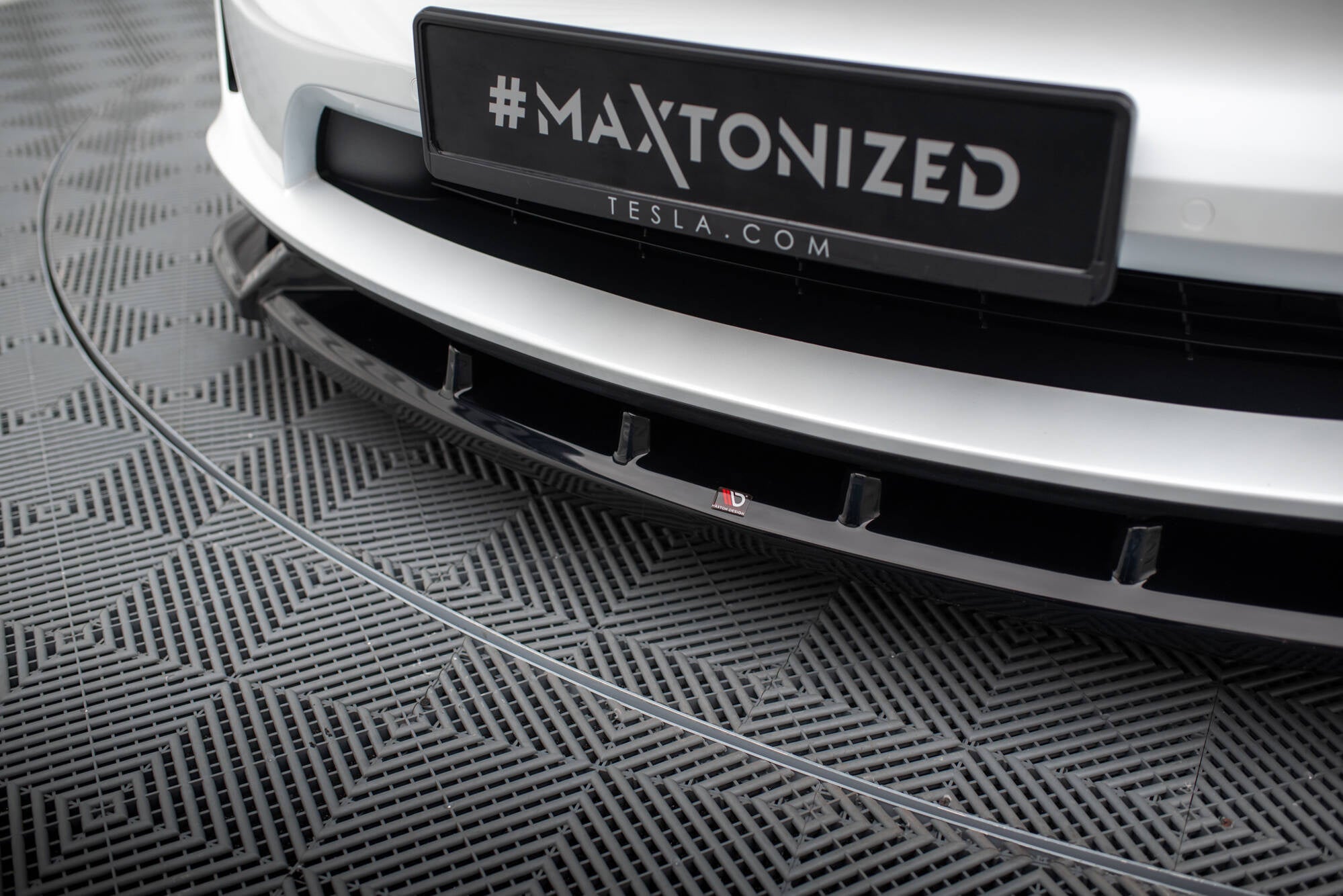 Maxton Design Splitter delantero V.2 para Tesla Model X Mk1 Facelift - imagen 3