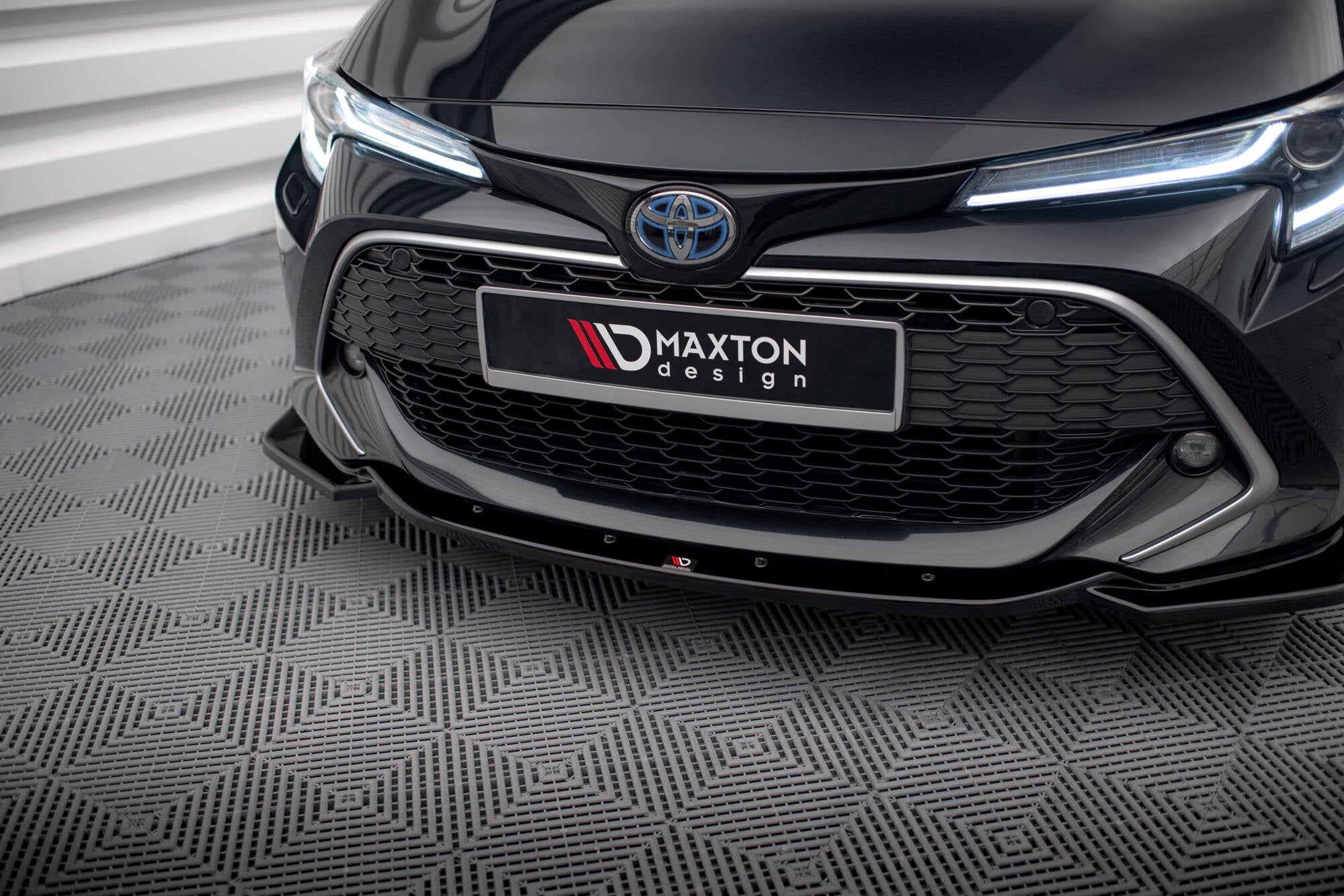 Maxton Design Splitter delantero V.2 para Toyota Corolla Mk12 Touring Sports/ Hatchback - imagen 3