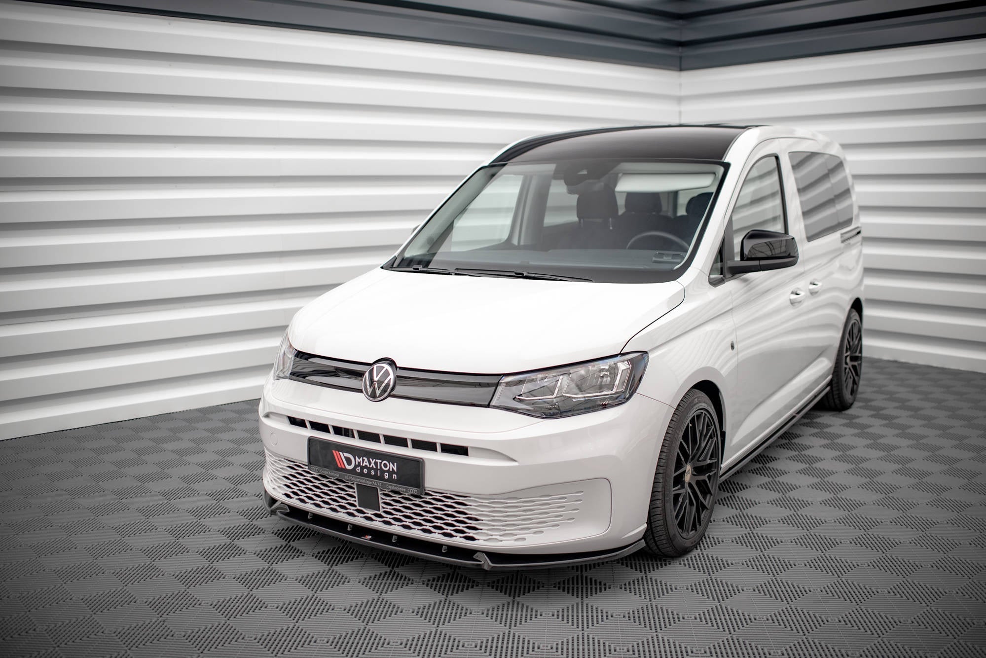 Maxton Design Splitter delantero V.2 para Volkswagen Caddy Mk5 - imagen 1