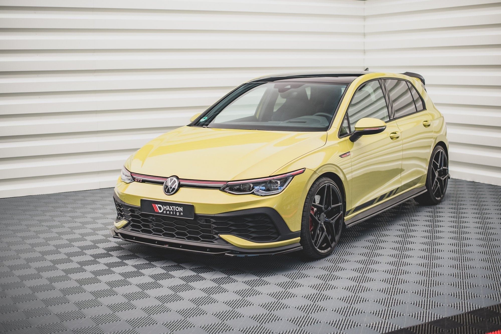 Maxton Design Splitter delantero V.2 para Volkswagen Golf GTI Clubsport Mk8 - imagen 1