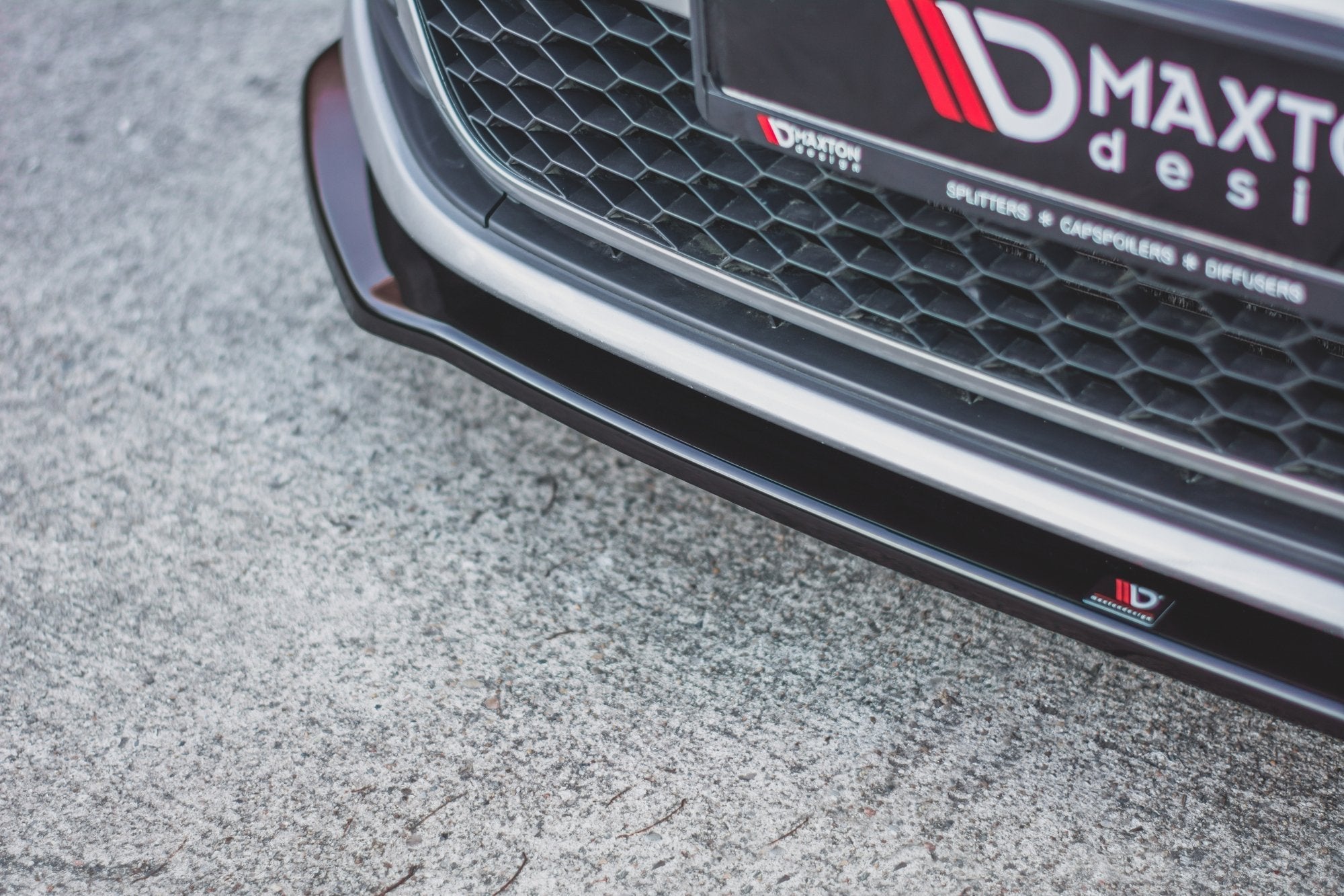 Maxton Design Splitter delantero V.2 para Volkswagen Golf GTI / GTD Mk7 - imagen 5