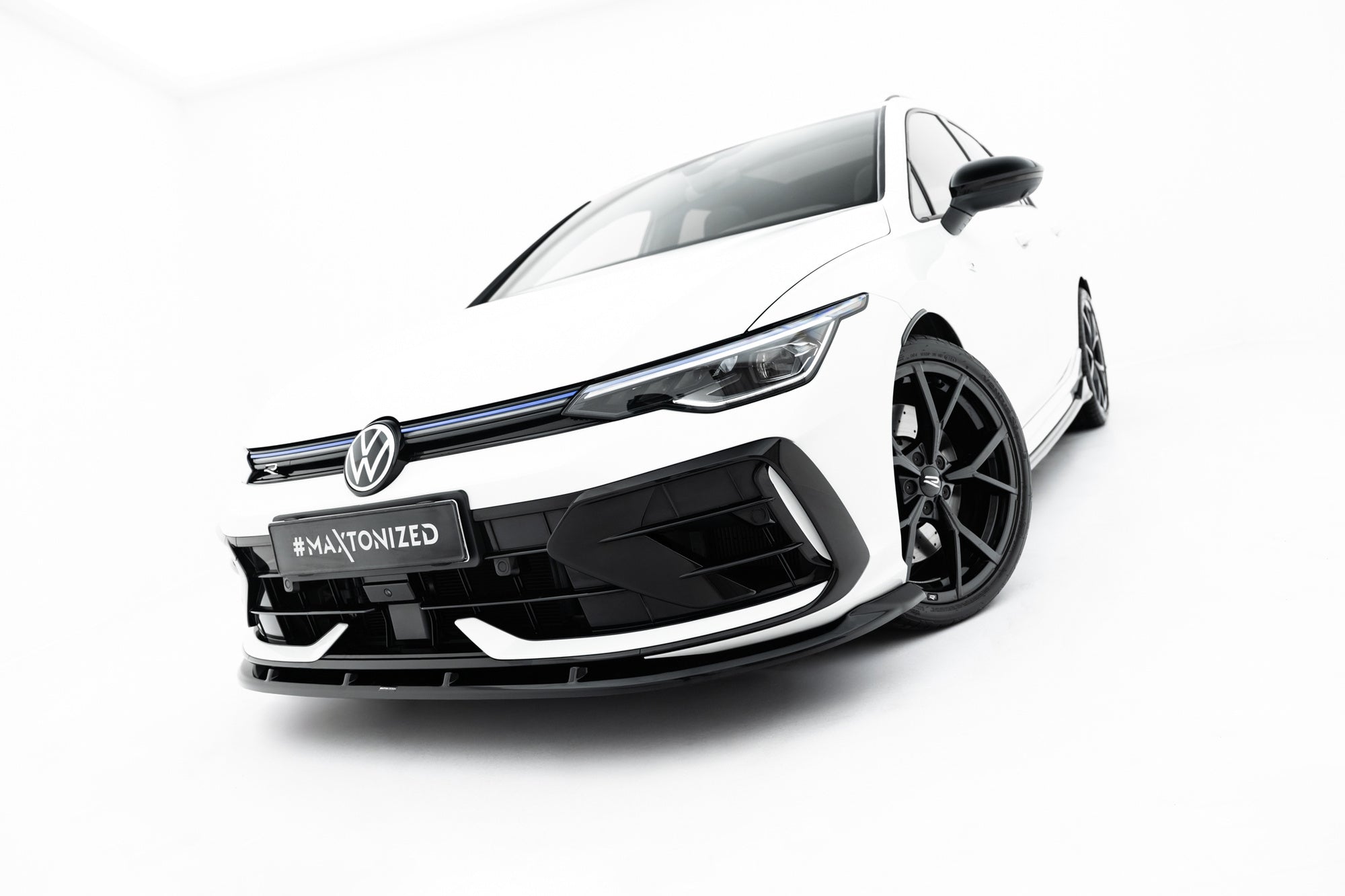 Maxton Design Splitter delantero V.2 para Volkswagen Golf R Variant Mk8 Facelift - imagen 4