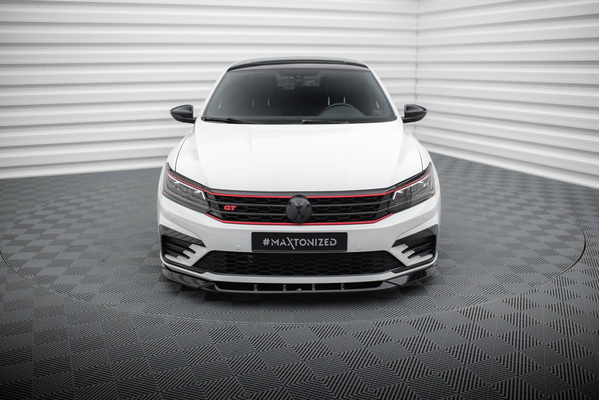 Maxton Design Splitter delantero V.2 para Volkswagen Passat GT B8 Facelift USA - imagen 2