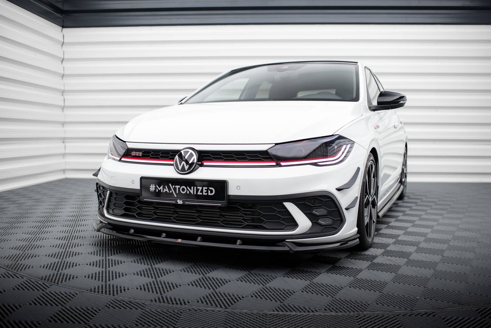 Maxton Design Splitter delantero V.2 para Volkswagen Polo GTI Mk6 Facelift - imagen 1