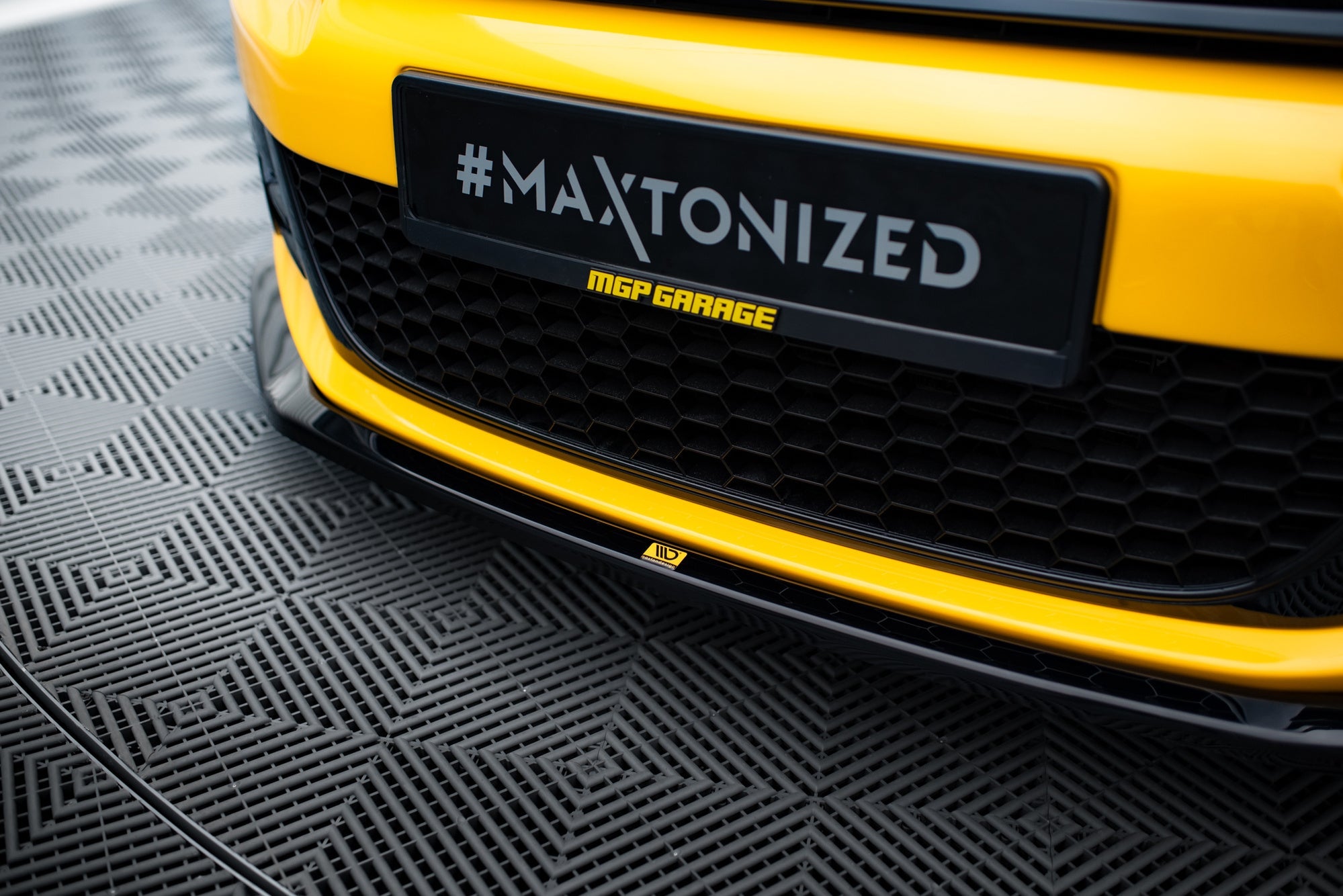 Maxton Design Splitter delantero V.2 para Volkswagen Scirocco Mk3 - imagen 3