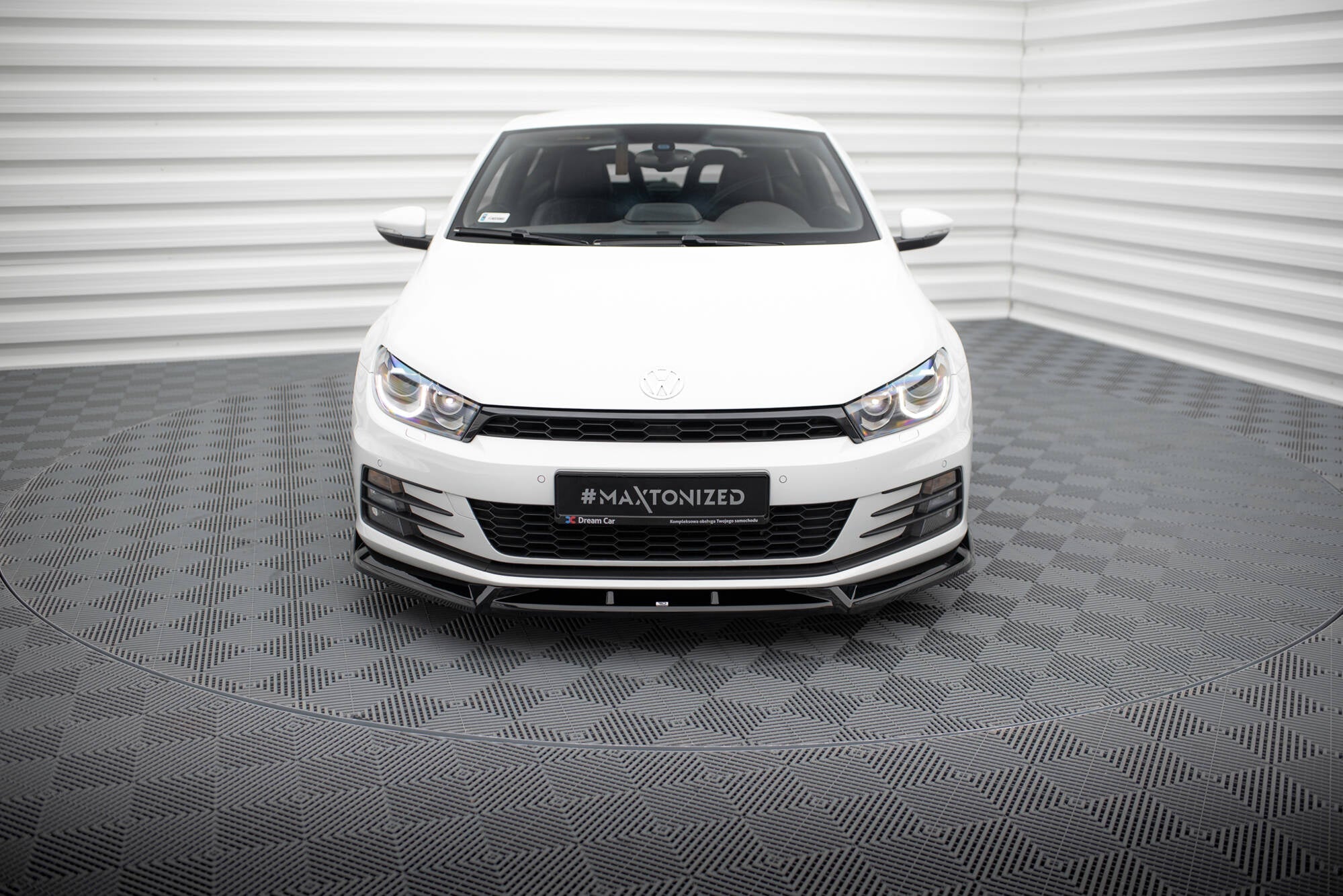 Maxton Design Splitter delantero V.2 para Volkswagen Scirocco Mk3 Facelift - imagen 2