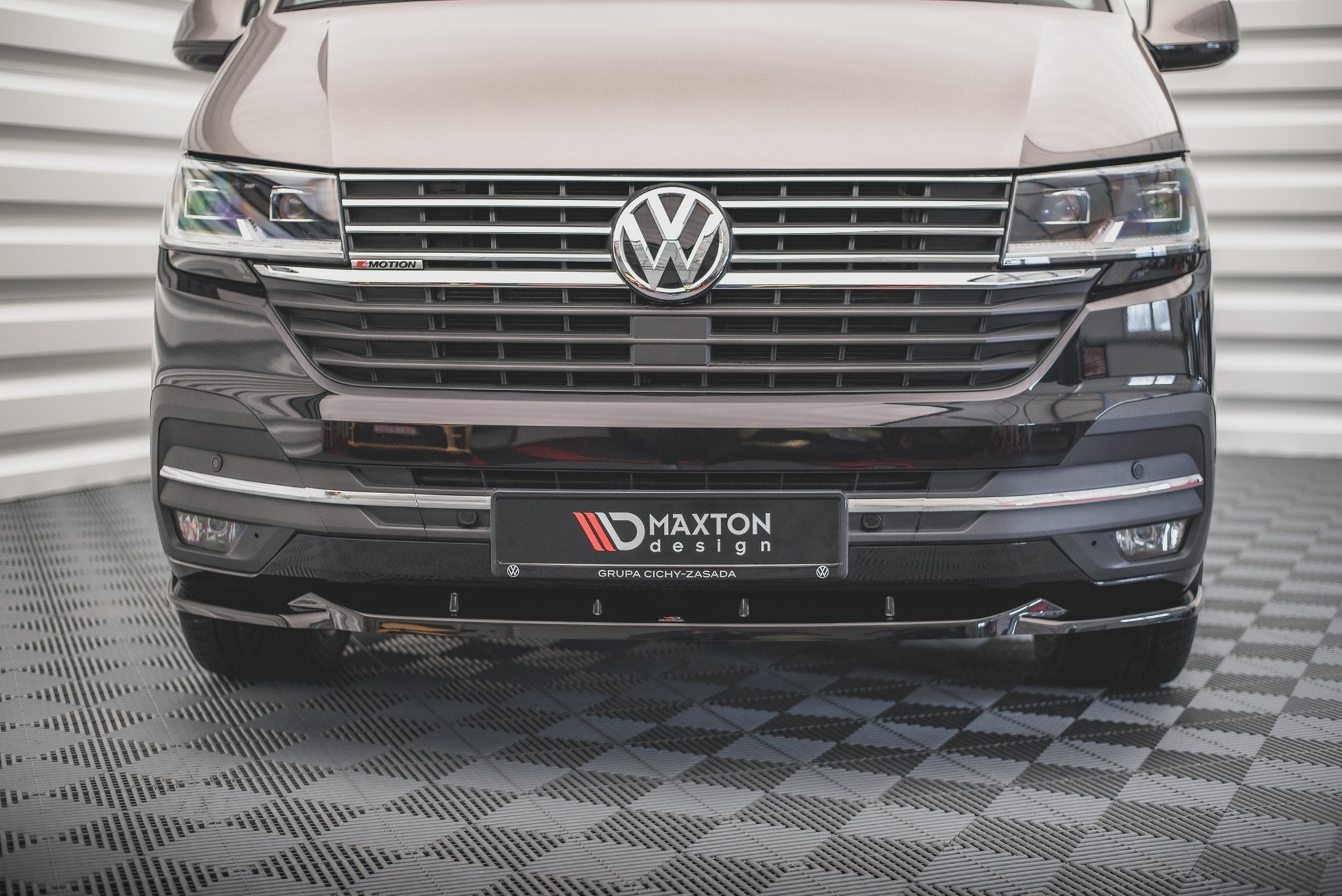 Maxton Design Splitter delantero V.2 para Volkswagen T6.1 - imagen 2