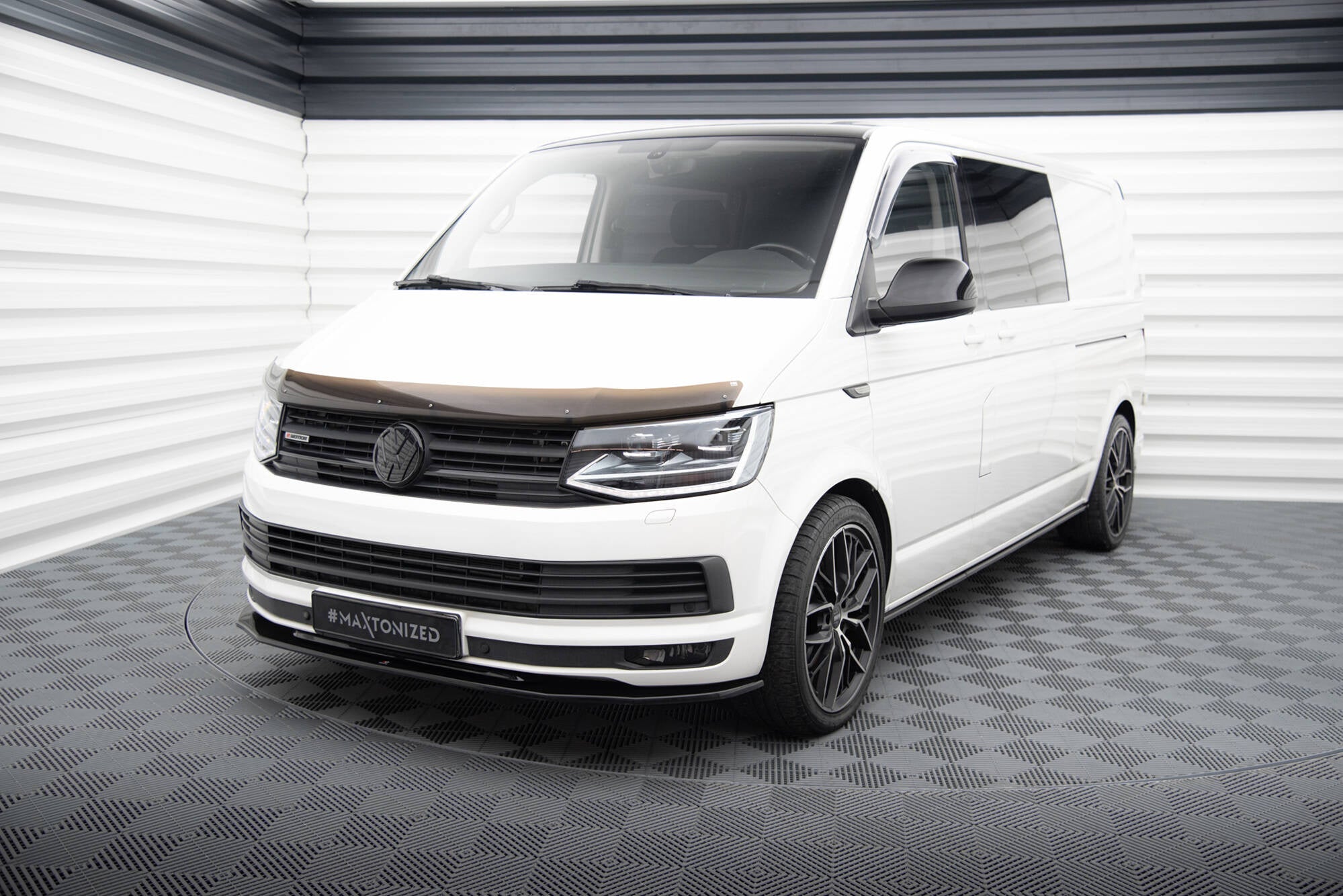Maxton Design Splitter delantero V.2 para Volkswagen T6 - imagen 1