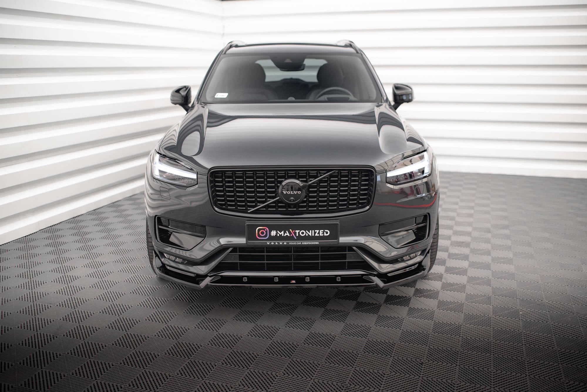 Maxton Design Splitter delantero V.2 para Volvo XC90 R-Design Mk2 Facelift - imagen 2