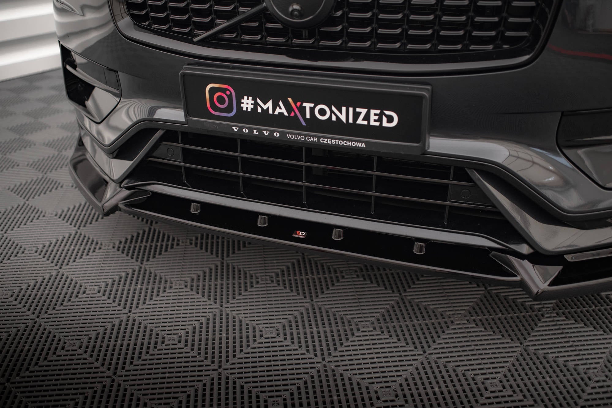 Maxton Design Splitter delantero V.2 para Volvo XC90 R-Design Mk2 Facelift - imagen 3
