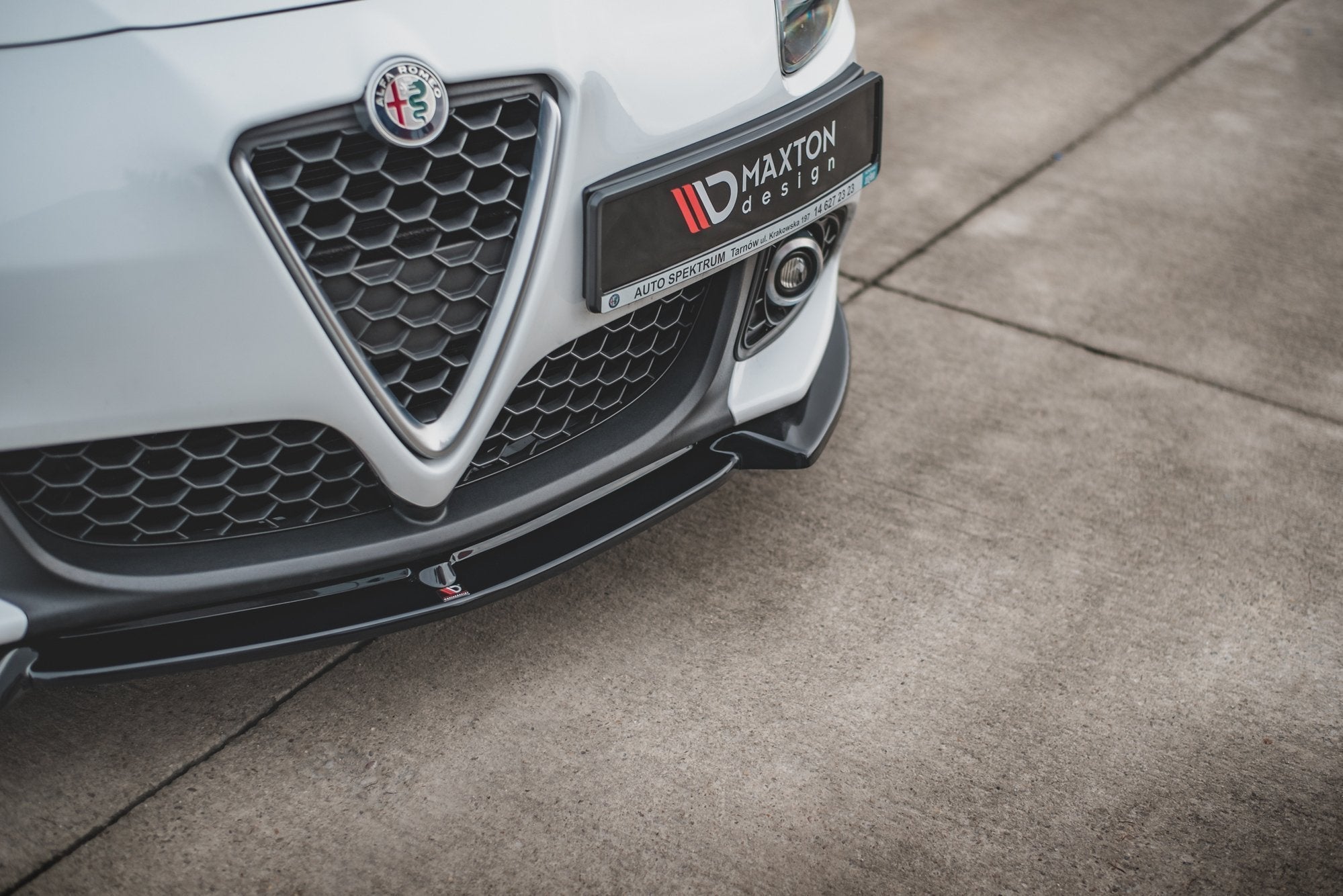 Maxton Design Splitter delantero V.3 para Alfa Romeo Giulietta - imagen 3