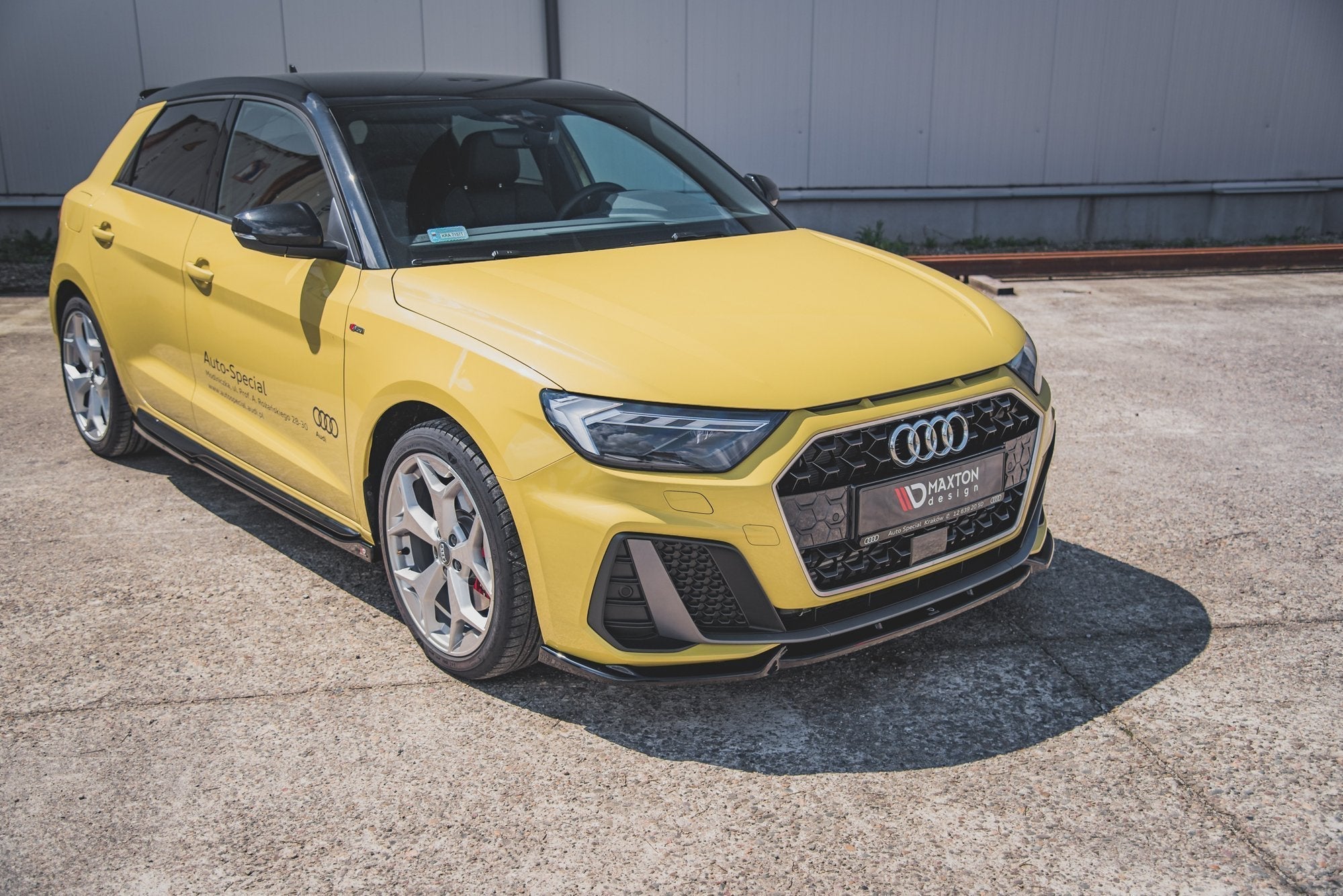 Maxton Design Splitter delantero V.3 para Audi A1 S-Line GB - imagen 3