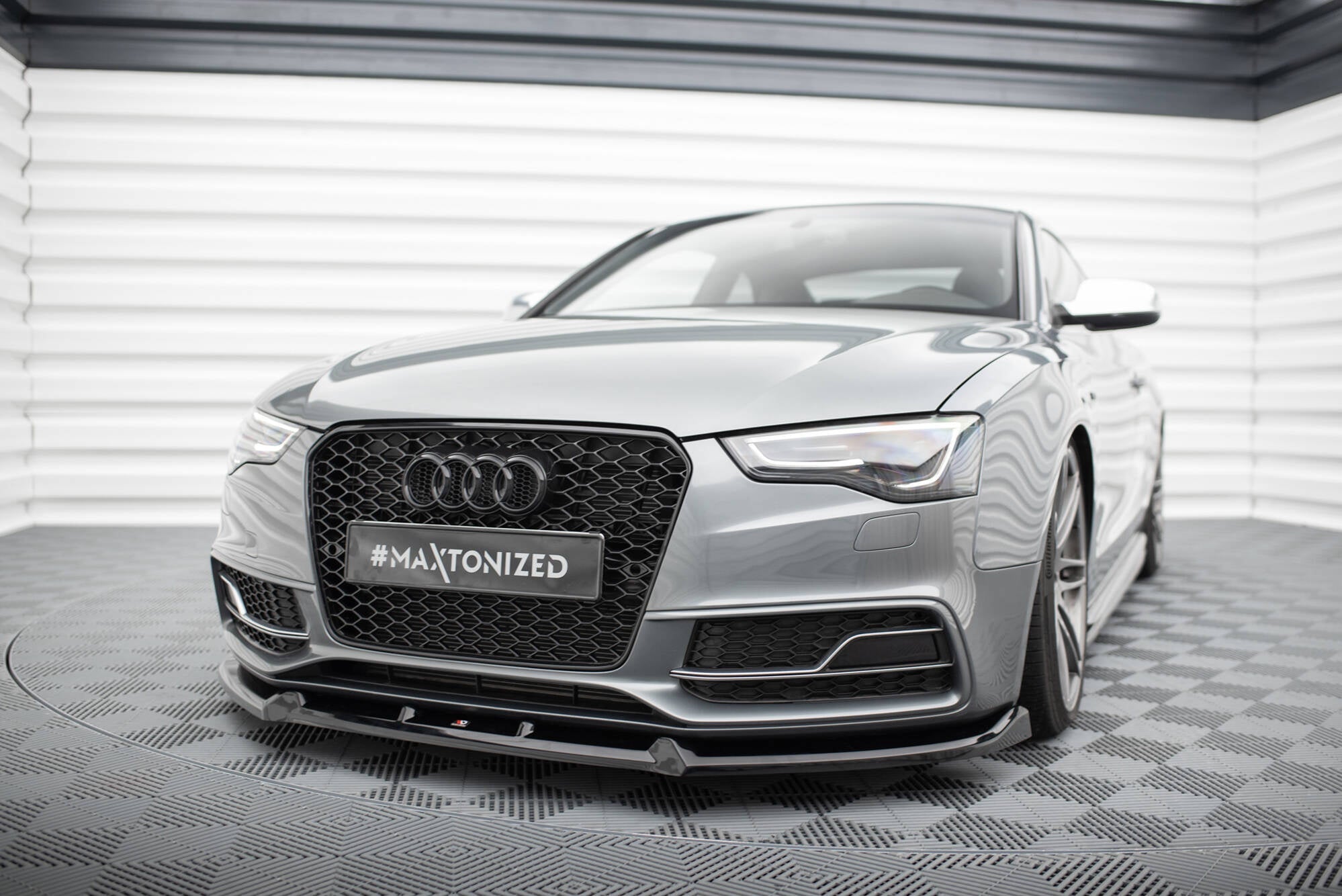 Maxton Design Splitter delantero V.3 para Audi S5 / A5 S-Line 8T Facelift - imagen 1