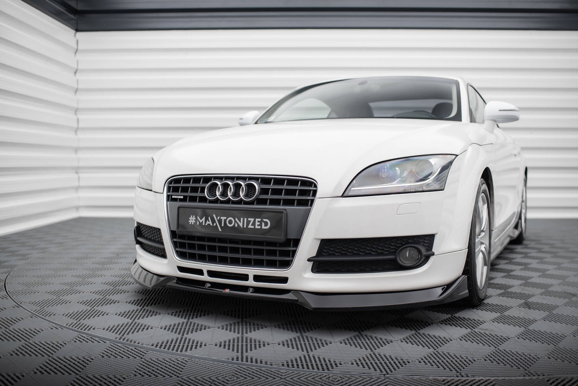 Maxton Design Splitter delantero V.3 para Audi TT 8J - imagen 1