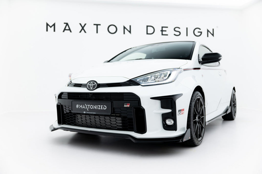 Maxton Design Splitter delantero V.3 + Flaps para Toyota GR Yaris Mk4 - imagen 1