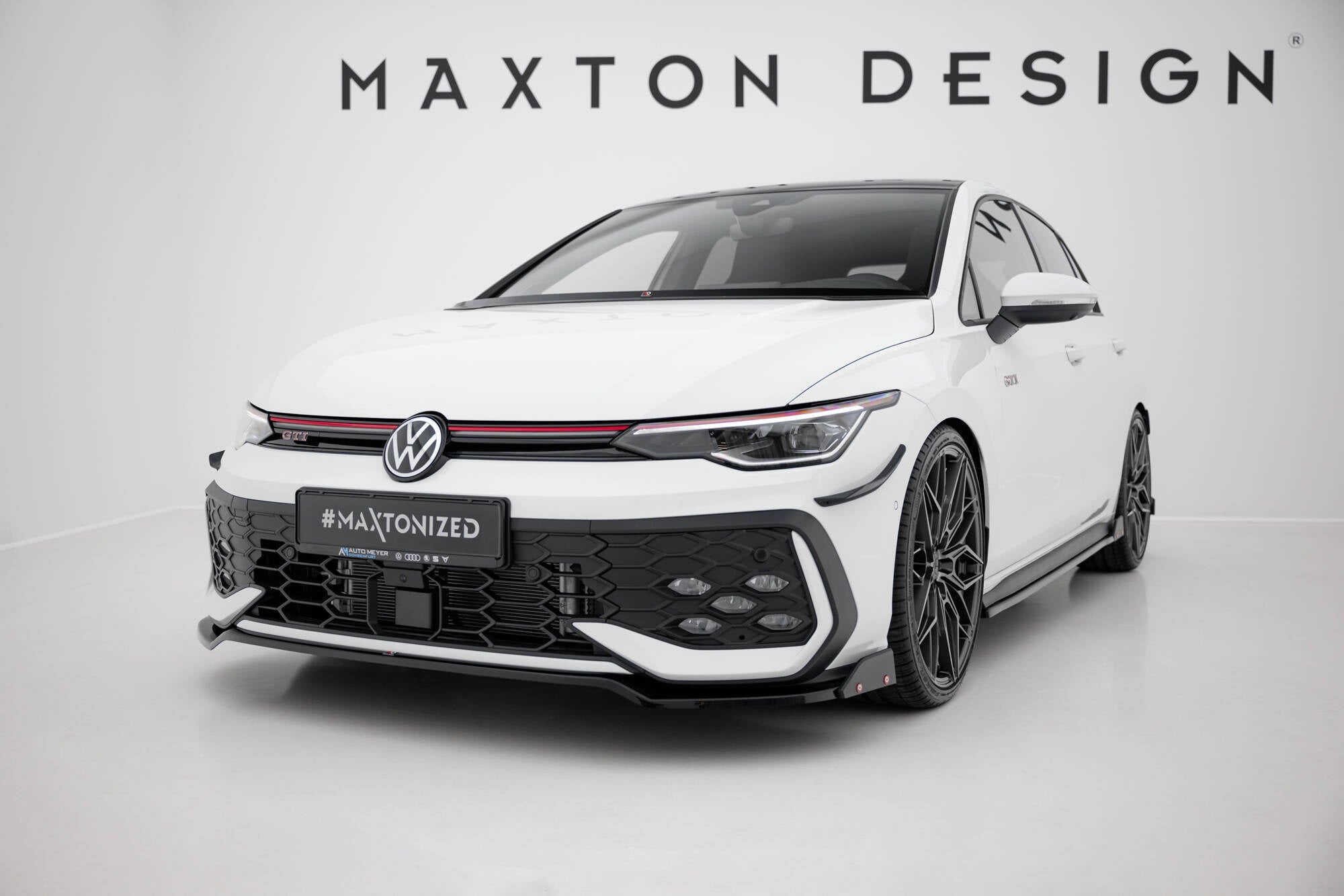 Maxton Design Splitter delantero V.3 + Flaps para Volkswagen Golf GTI / GTE / R-Line Mk8 Facelift - imagen 1