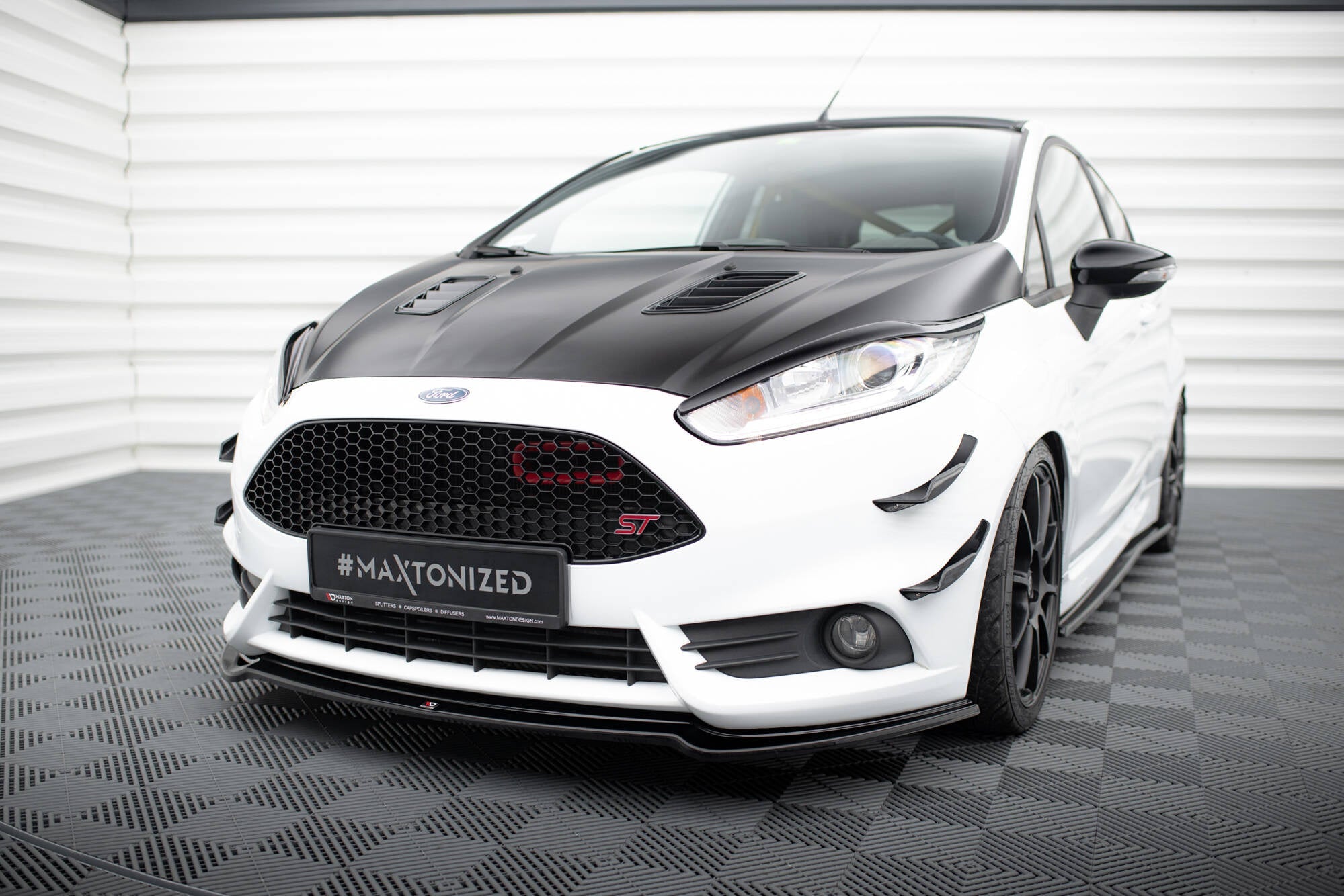 Maxton Design Splitter delantero V.3 para Ford Fiesta ST Mk7 Facelift - imagen 1