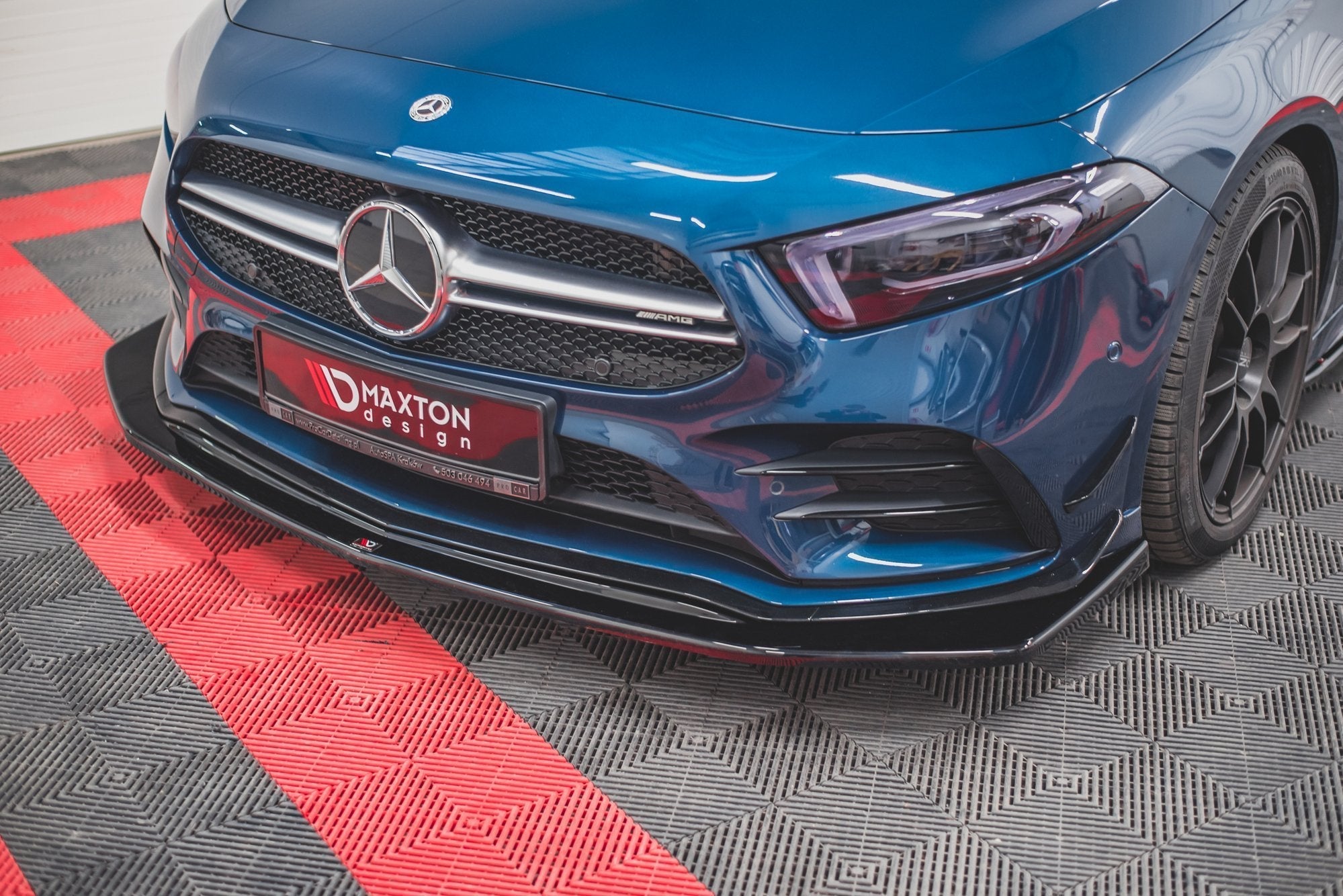 Maxton Design Splitter delantero V.3 para Mercedes A35 AMG Aero W177 - imagen 1