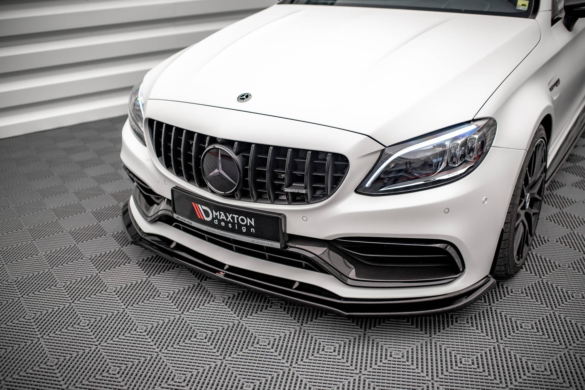 Maxton Design Splitter delantero V.3 para Mercedes-AMG C63 AMG Aero Pack C205 Facelift - imagen 1