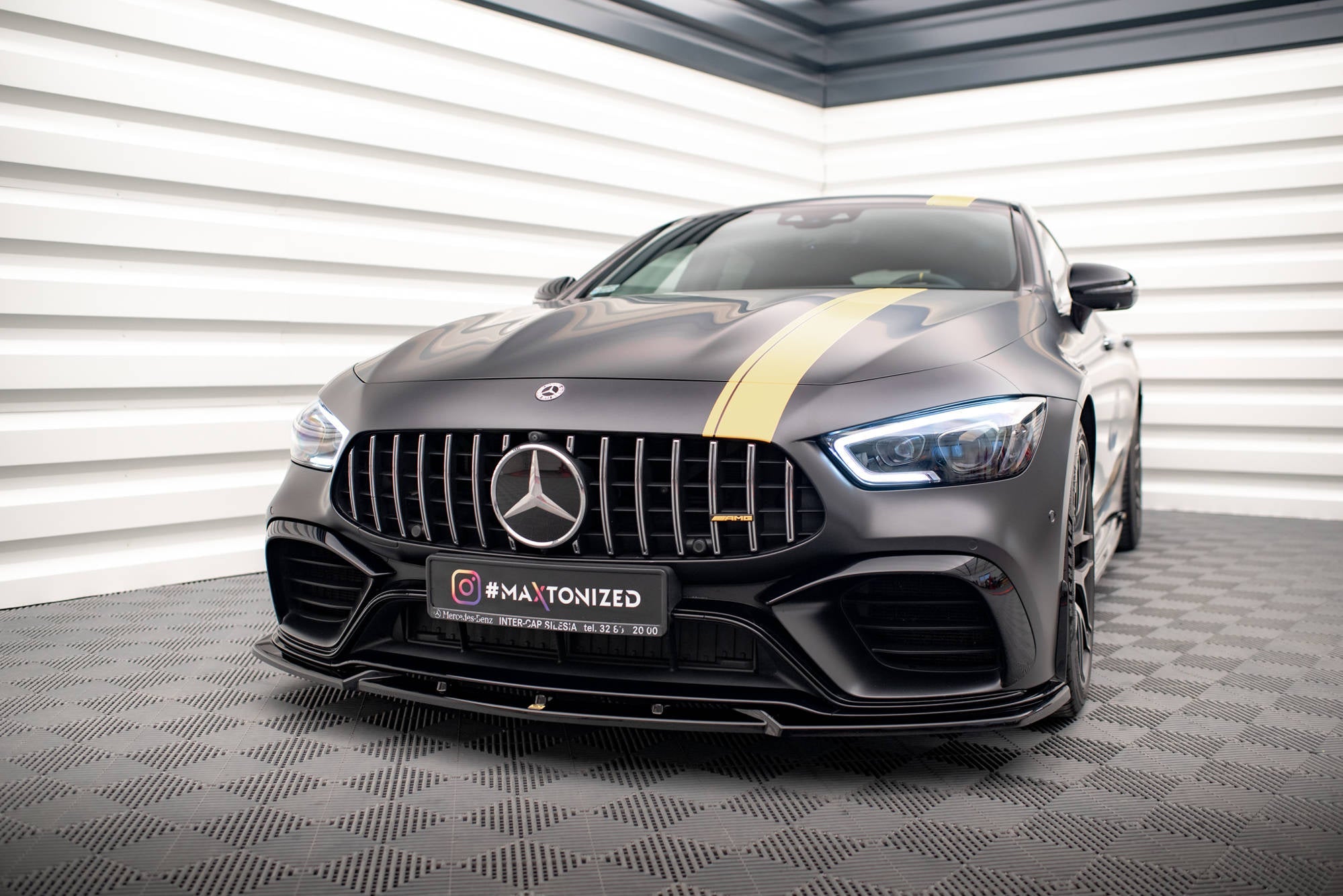 Maxton Design Splitter delantero V.3 para Mercedes-AMG GT 63S 4 Door Coupe Aero X290 - imagen 1