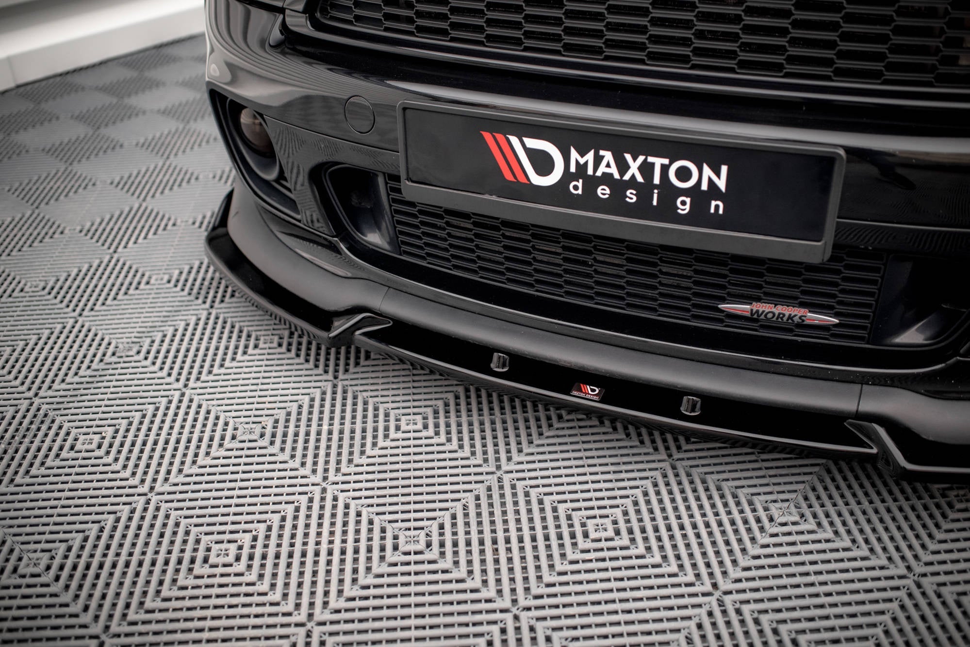 Maxton Design Splitter delantero V.3 para Mini Cooper John Cooper Works R56 - imagen 3