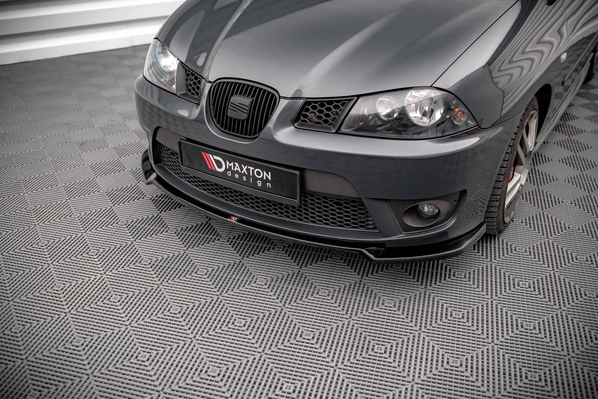 Maxton Design Splitter delantero V.3 para Seat Ibiza Cupra Mk3 - imagen 3