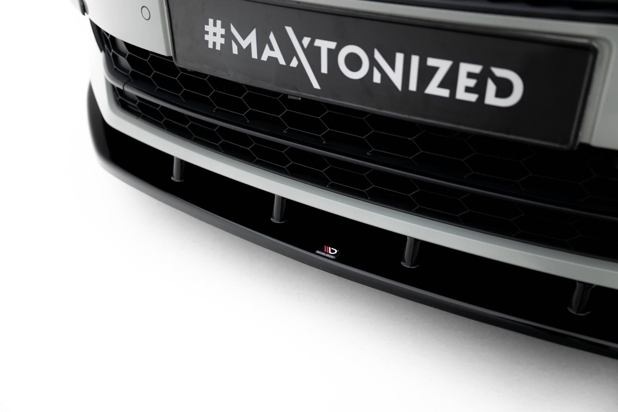 Maxton Design Splitter delantero V.3 para Skoda Superb Liftback / Combi Mk3 - imagen 2