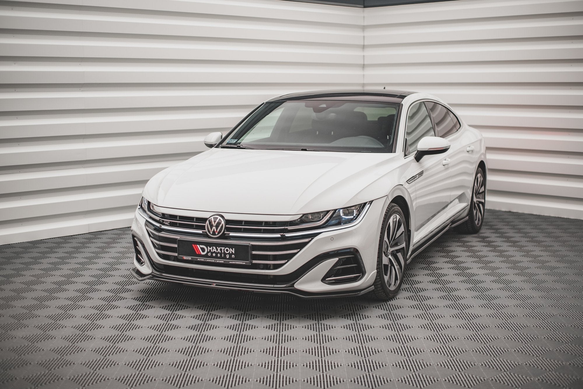 Maxton Design Splitter delantero V.3 para Volkswagen Arteon R-Line Sedan / Shooting Brake Mk1 Facelift - imagen 1