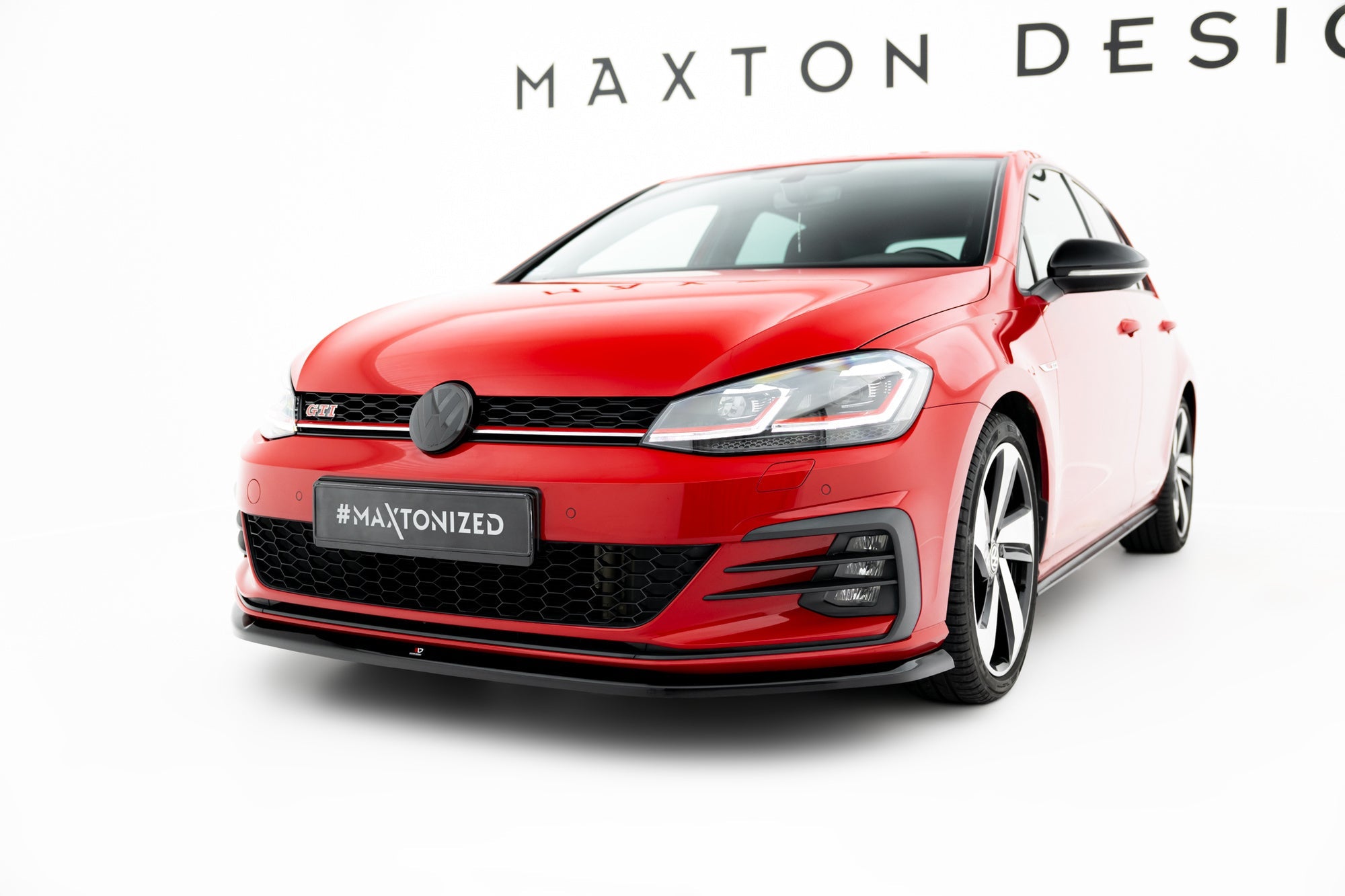 Maxton Design Splitter delantero V.3 para Volkswagen Golf GTI / GTD Mk7 Facelift - imagen 1