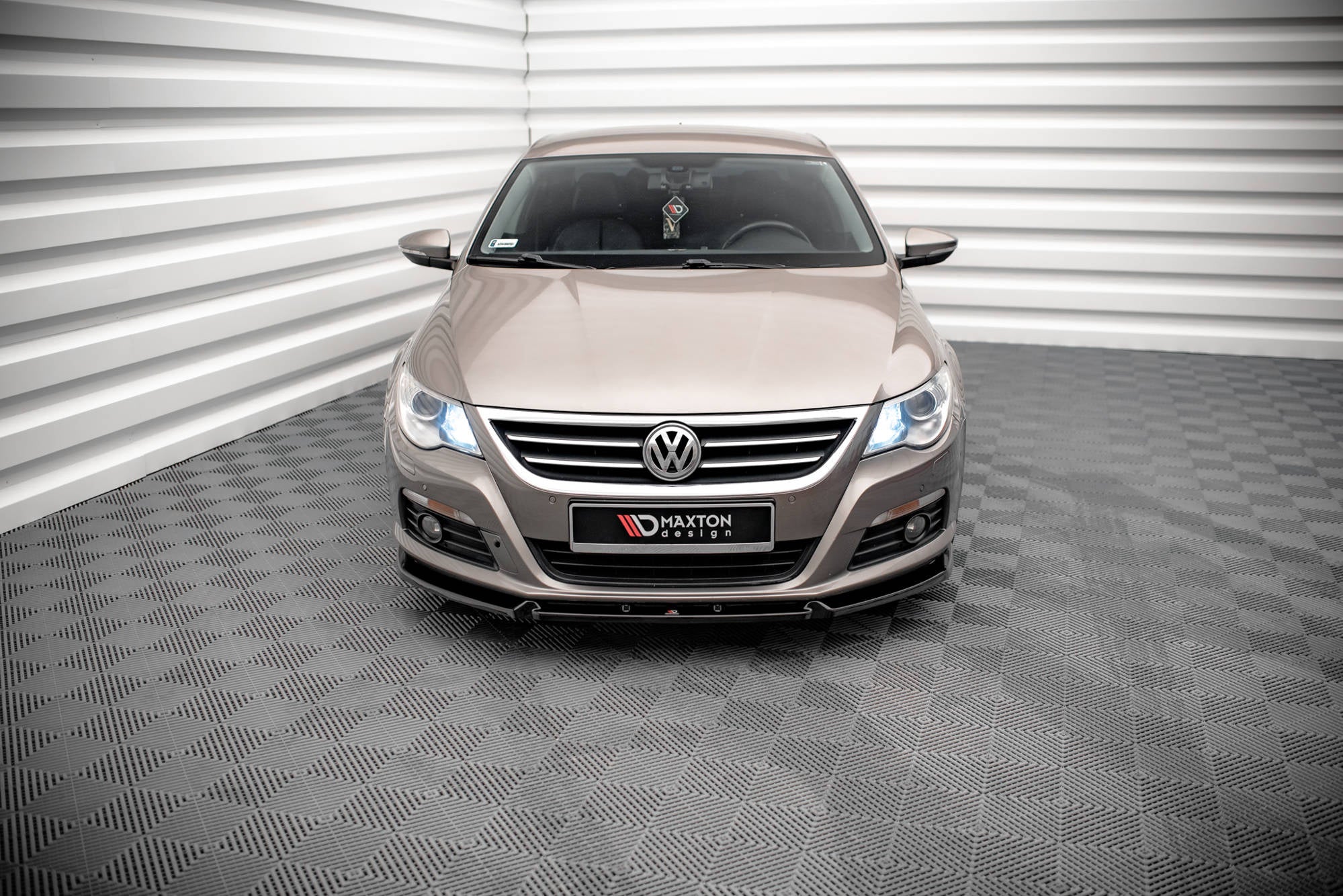 Maxton Design Splitter delantero V.3 para Volkswagen Passat CC - imagen 2