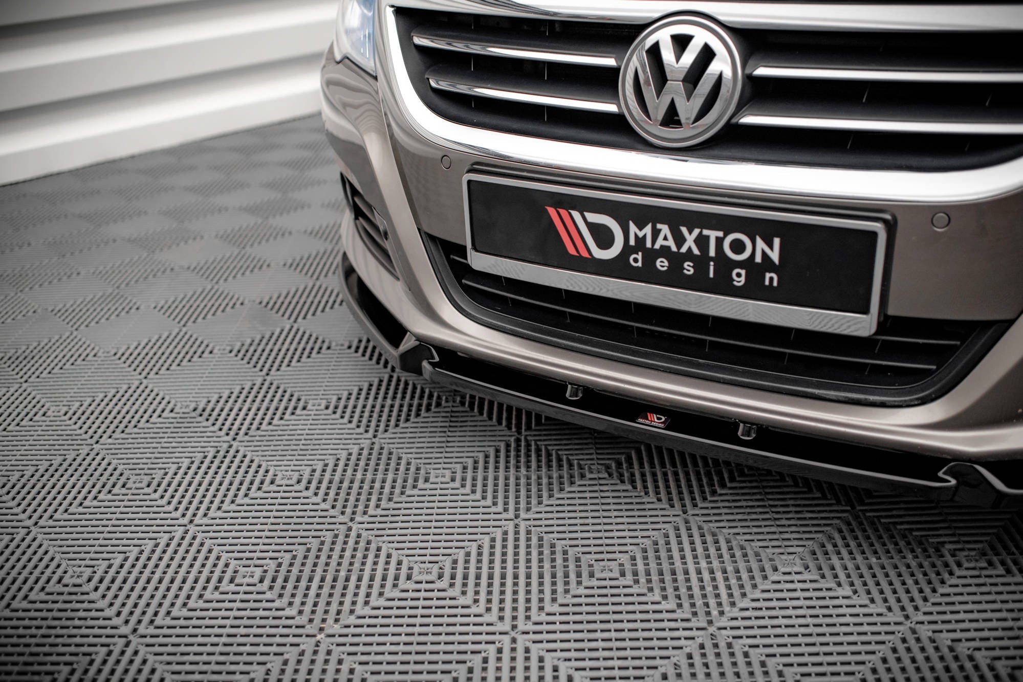 Maxton Design Splitter delantero V.3 para Volkswagen Passat CC - imagen 3