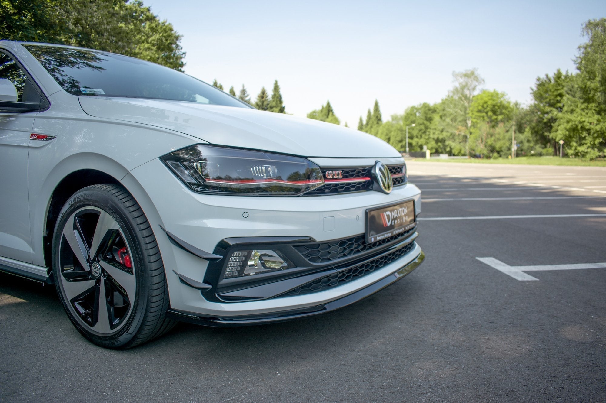 Maxton Design Splitter delantero V.3 para Volkswagen Polo GTI / R-line Mk6 - imagen 4