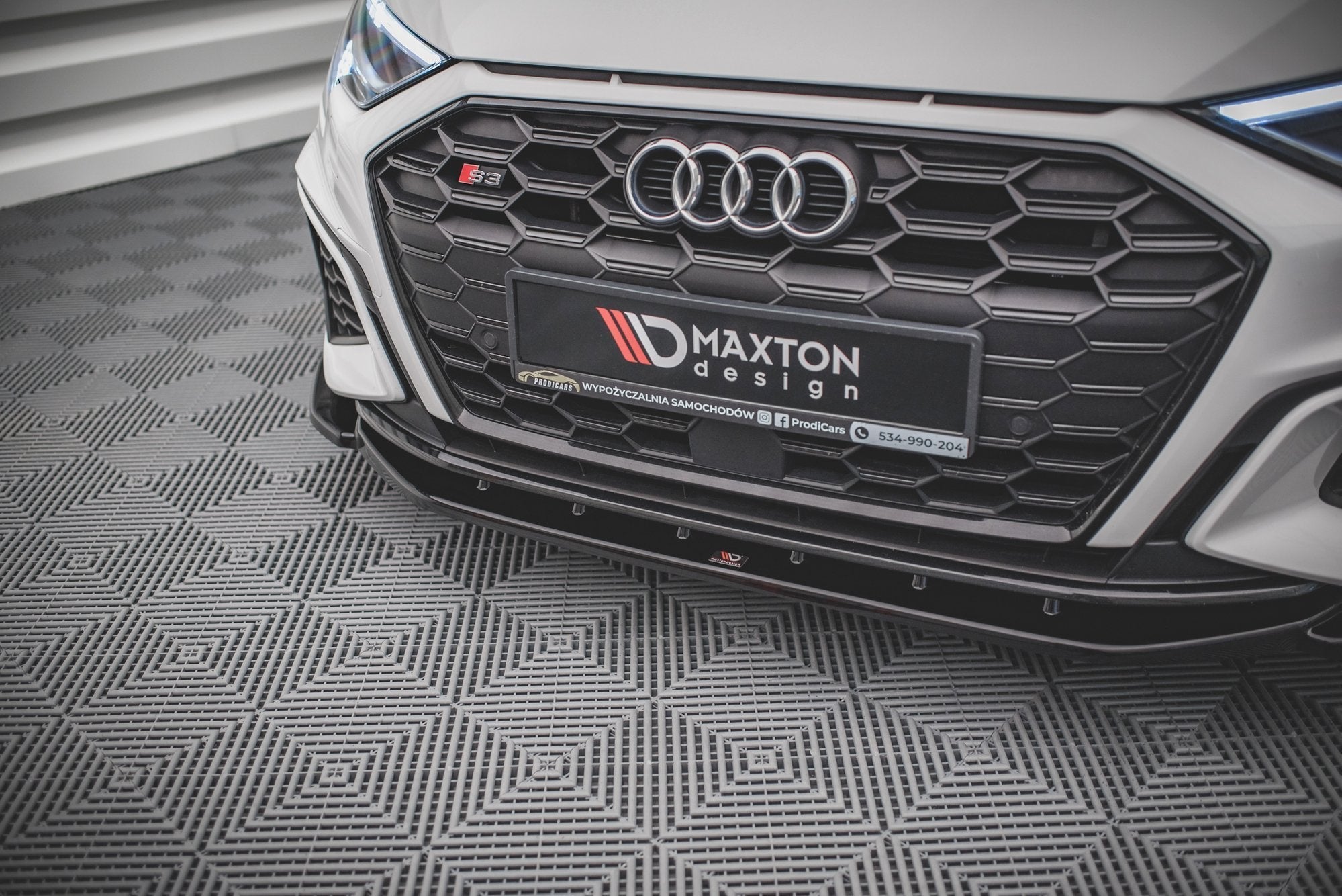 Maxton Design Splitter delantero V.4 para Audi S3 / A3 S-Line 8Y - imagen 3