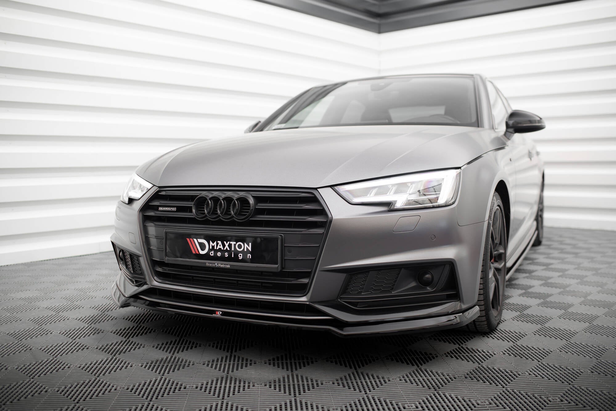 Maxton Design Splitter delantero V.4 para Audi S4 / A4 S-Line B9 - imagen 1