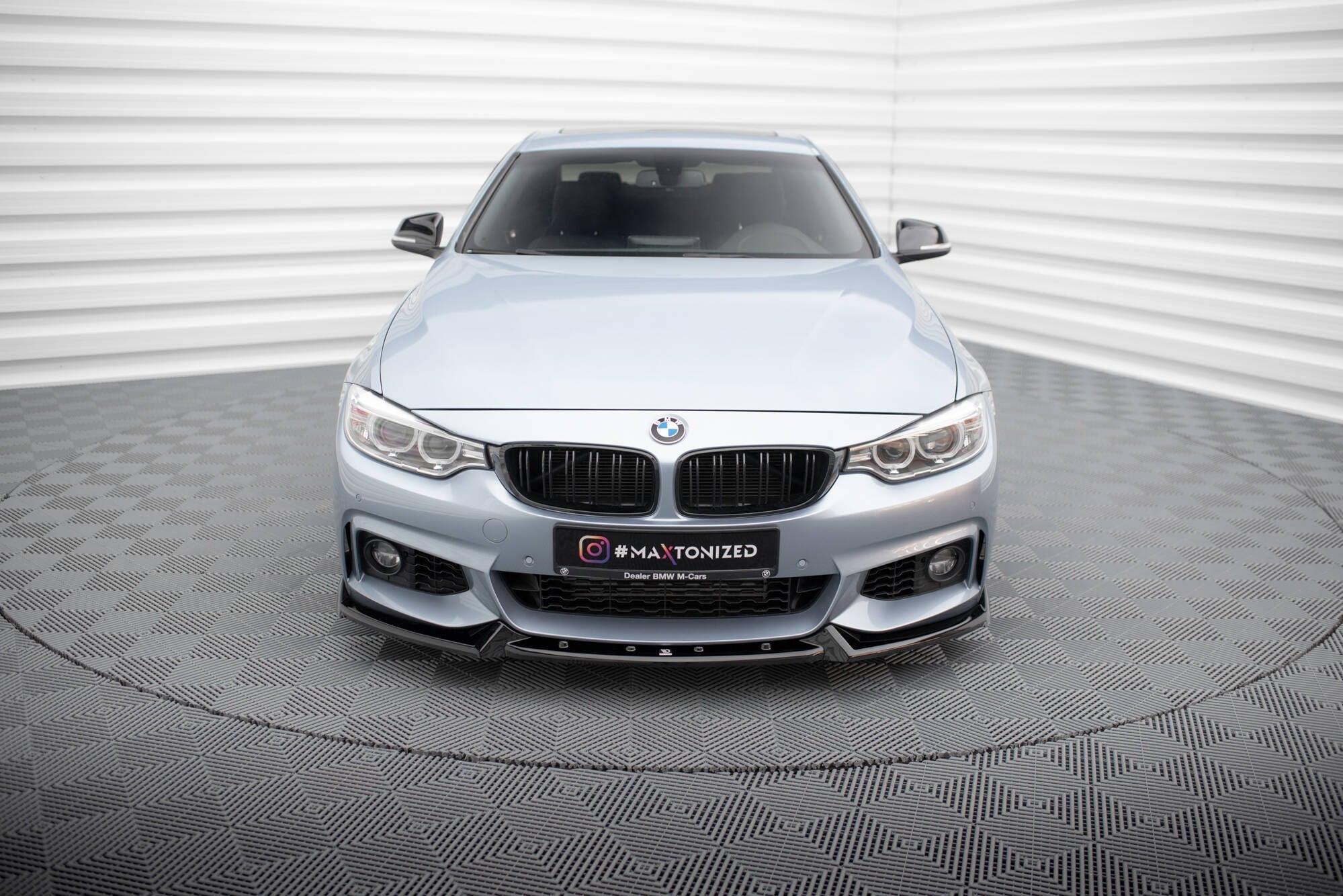 Maxton Design Splitter delantero V.4 para BMW 4 Coupe / Gran Coupe / Cabrio M-Pack F32 / F36 / F33 - imagen 2