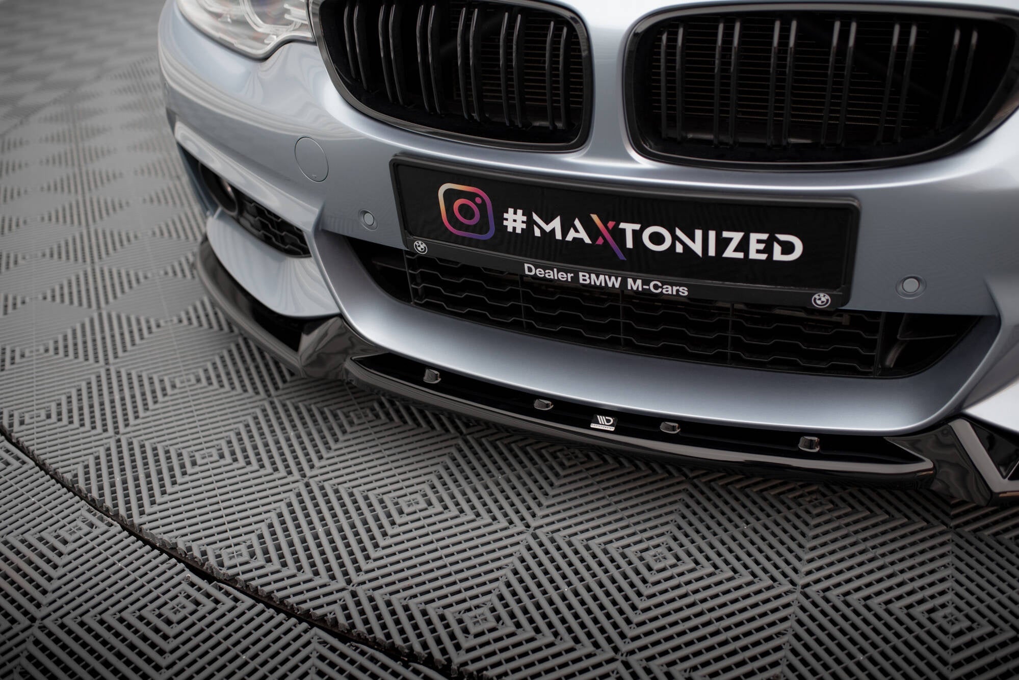 Maxton Design Splitter delantero V.4 para BMW 4 Coupe / Gran Coupe / Cabrio M-Pack F32 / F36 / F33 - imagen 3