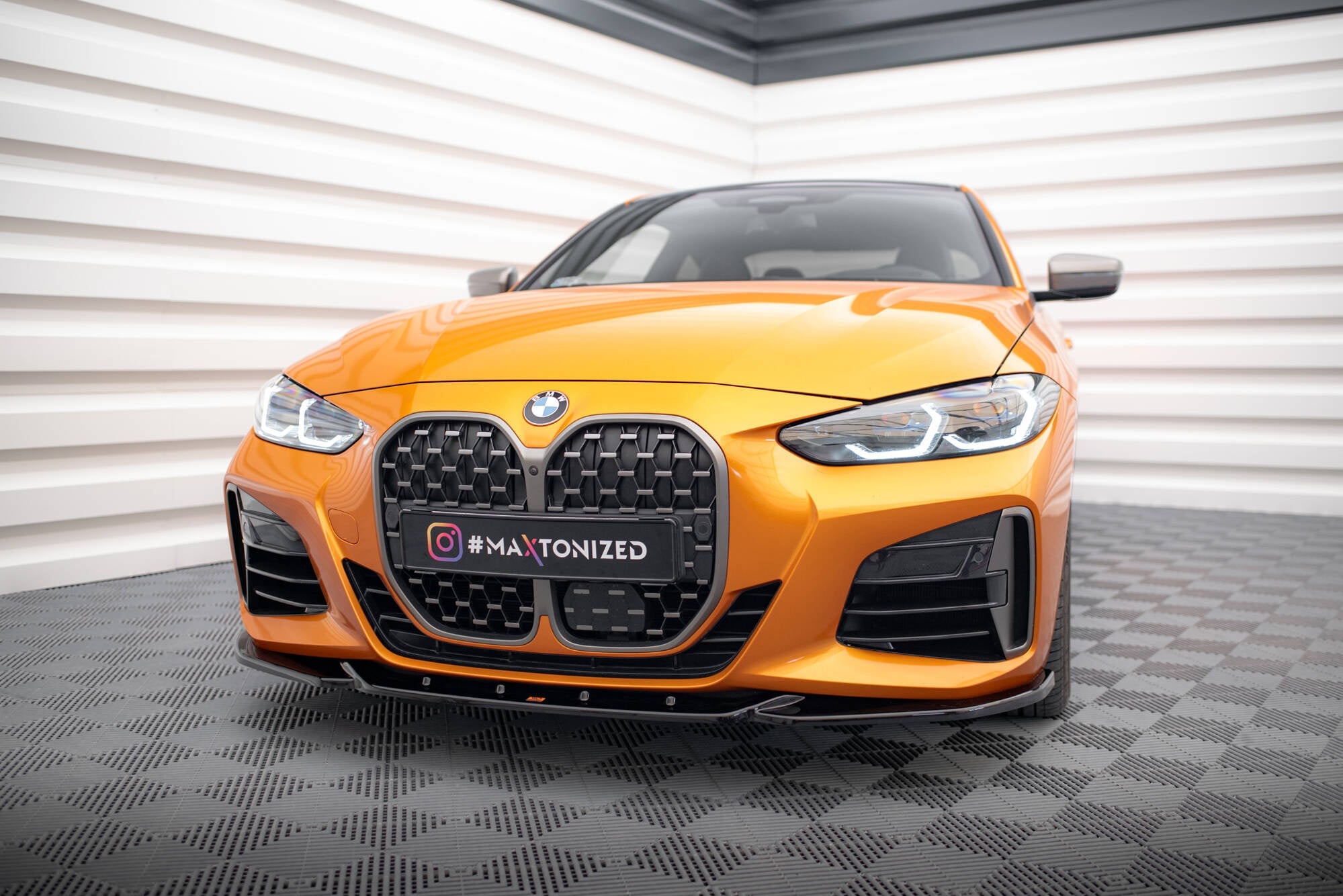 Maxton Design Splitter delantero V.4 para BMW 4 M-Pack / M440i G22 / G23 / G22 Facelift / G23 Facelift - imagen 1