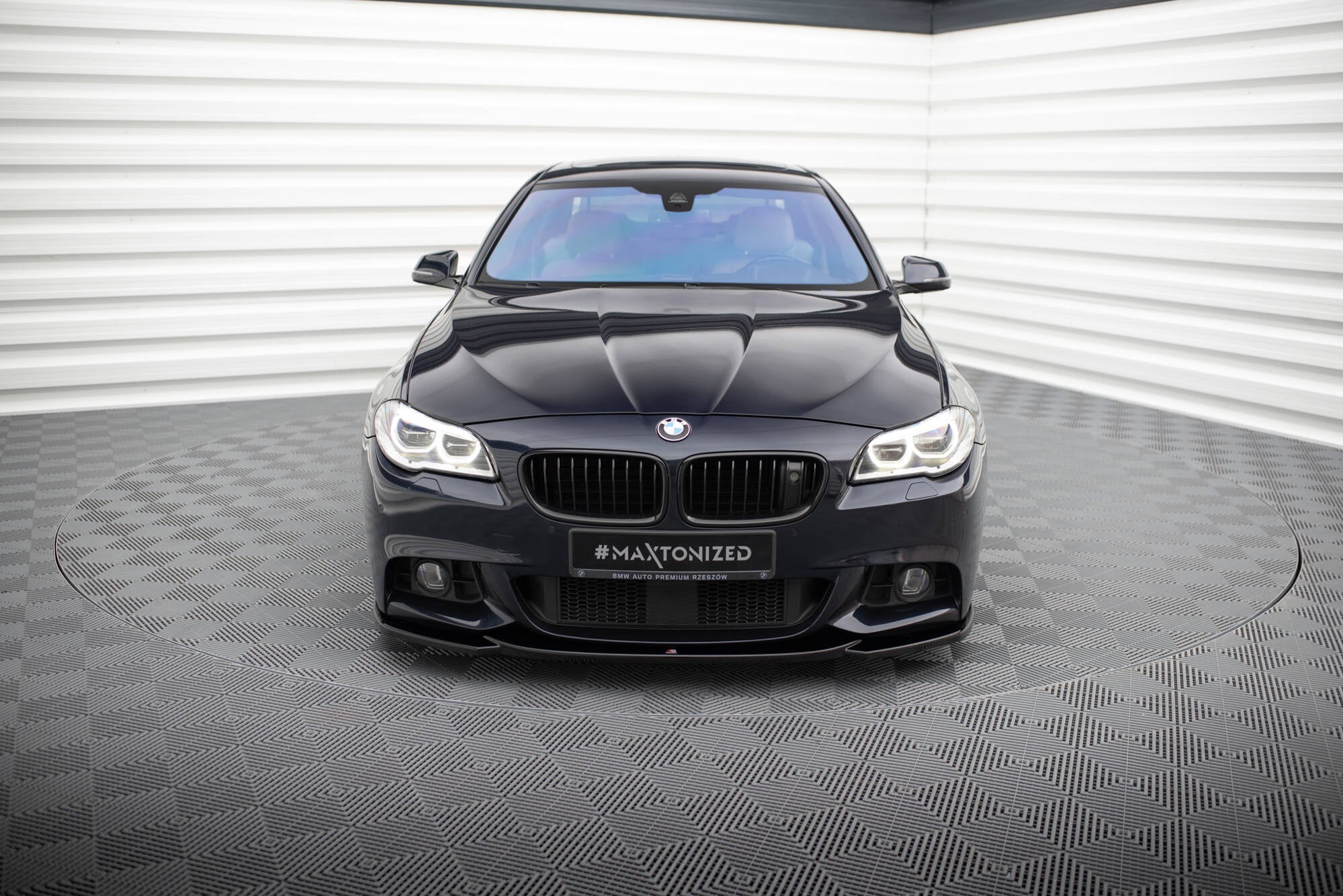 Maxton Design Splitter delantero V.4 para BMW 5 F10/F11 M-Pack - imagen 2