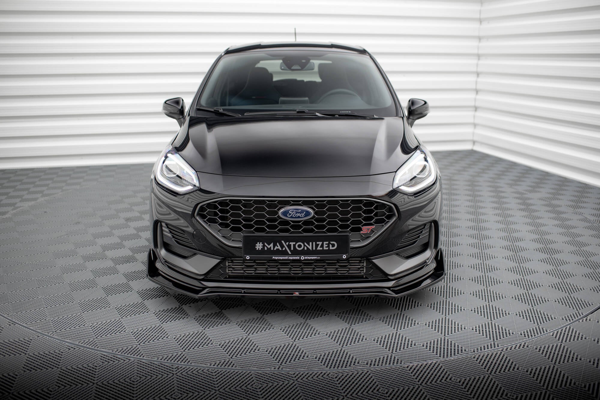 Maxton Design Splitter delantero V.4 + Flaps para Ford Fiesta ST / ST-line Mk8 Facelift - imagen 4