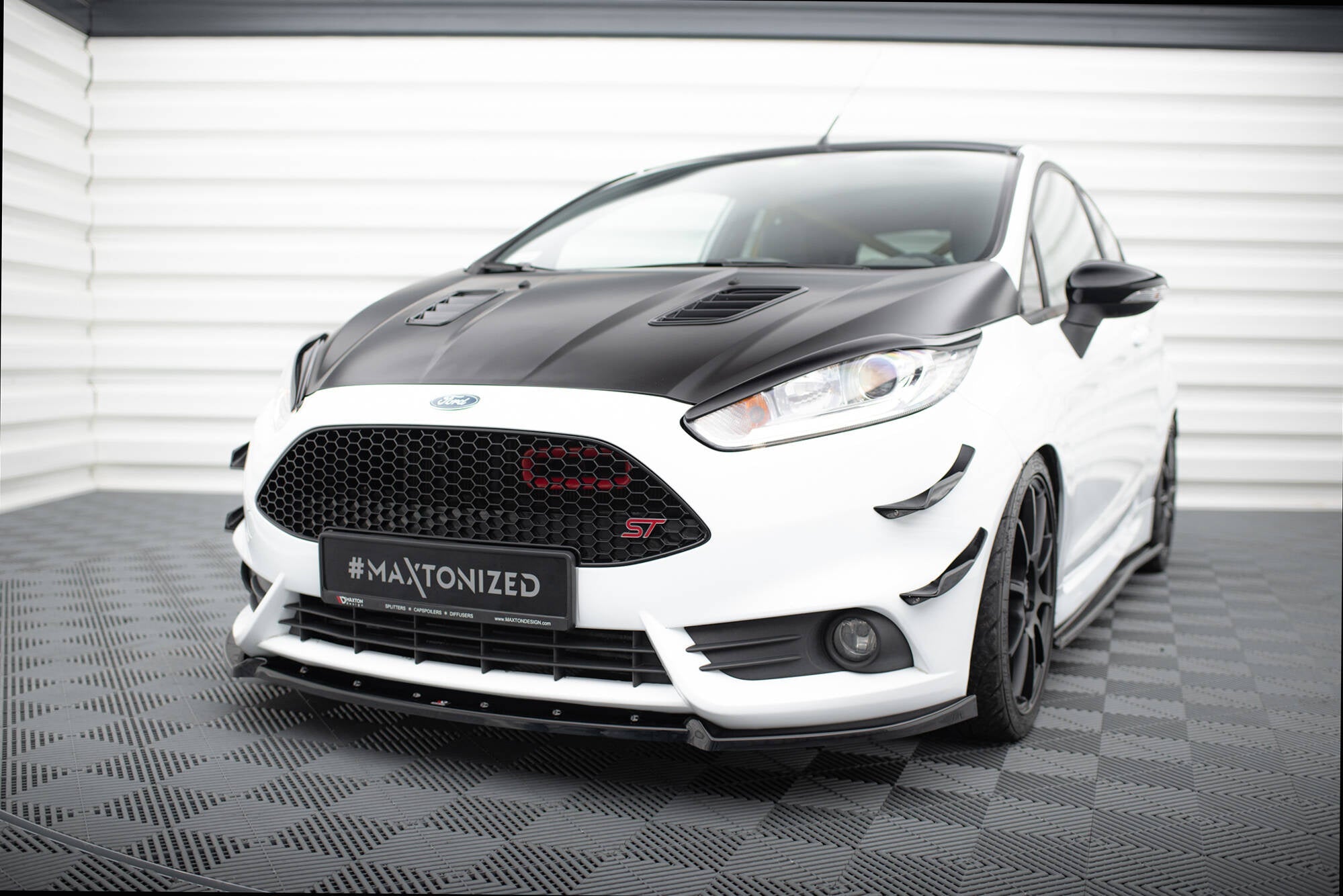 Maxton Design Splitter delantero V.4 para Ford Fiesta ST Mk7 Facelift - imagen 1