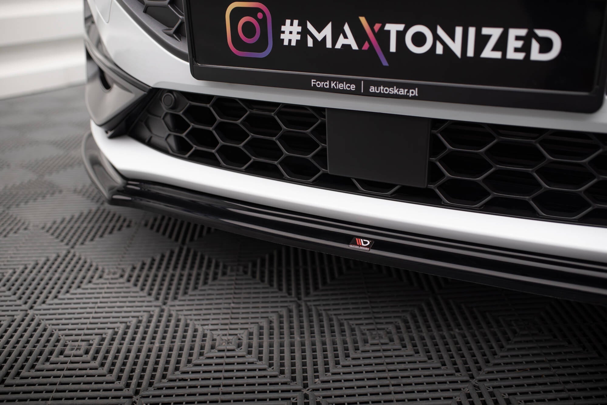 Maxton Design Splitter delantero V.4 para Ford Focus ST / ST-Line Mk4 Facelift - imagen 3