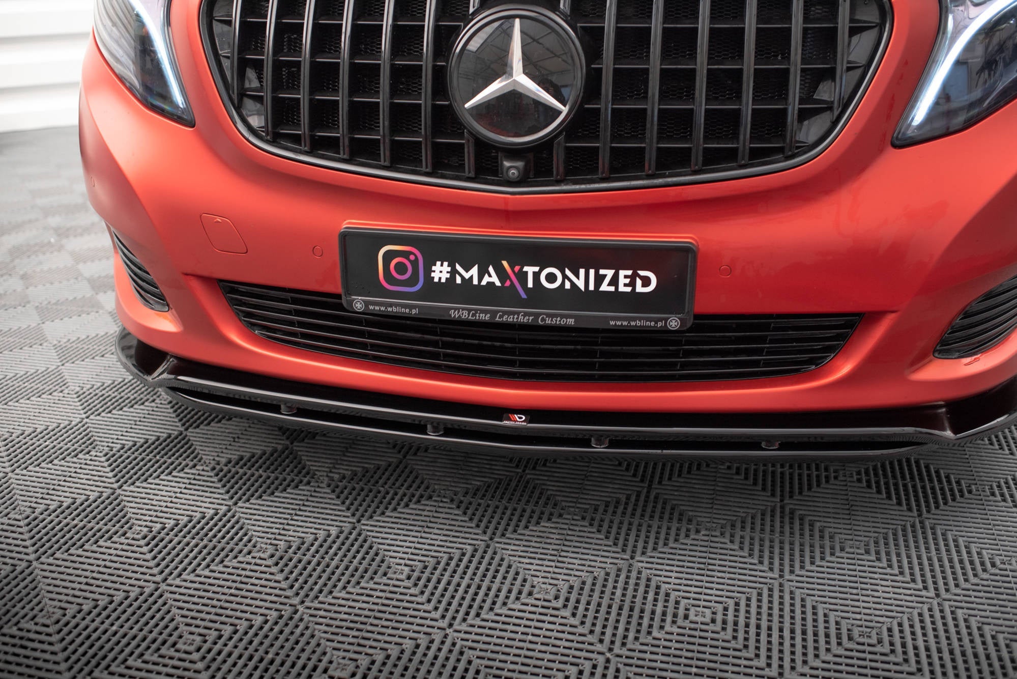 Maxton Design Splitter delantero V.4 para Mercedes-Benz V-Class W447 - imagen 3