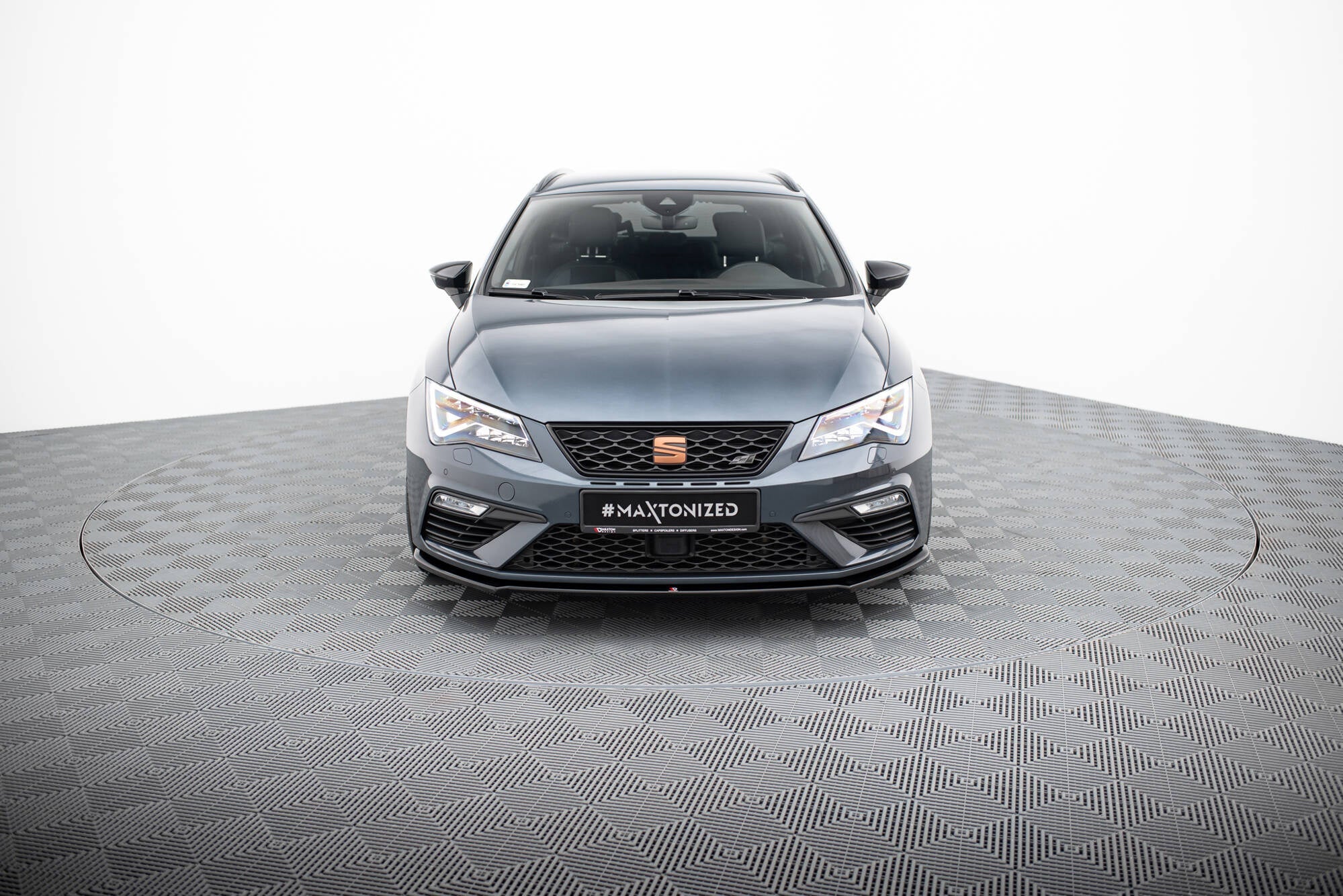 Maxton Design Splitter delantero V.4 para Seat Leon Cupra / FR Mk3 Facelift - imagen 2
