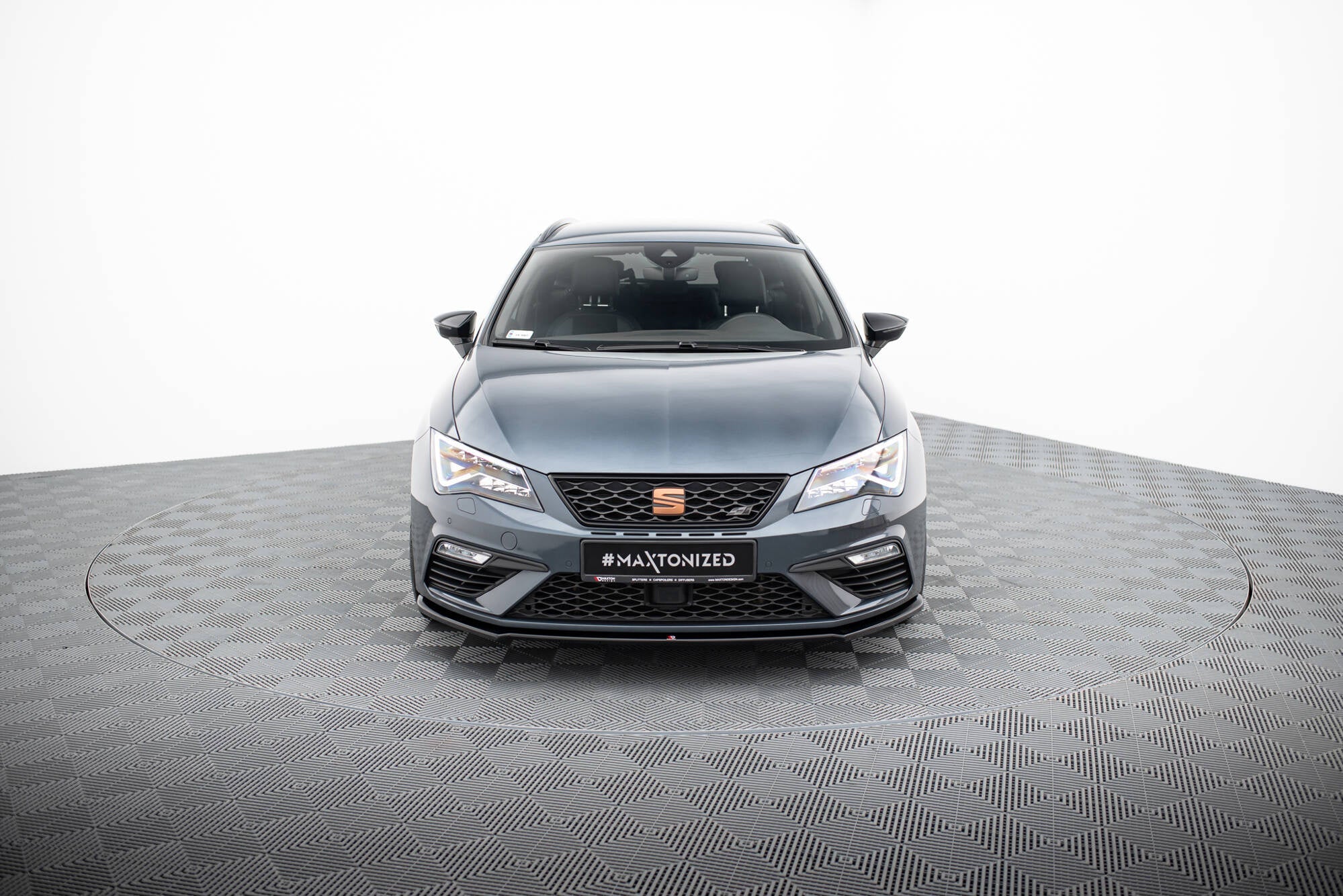 Maxton Design Splitter delantero V.4 para Seat Leon Cupra / FR Mk3 Facelift - imagen 3