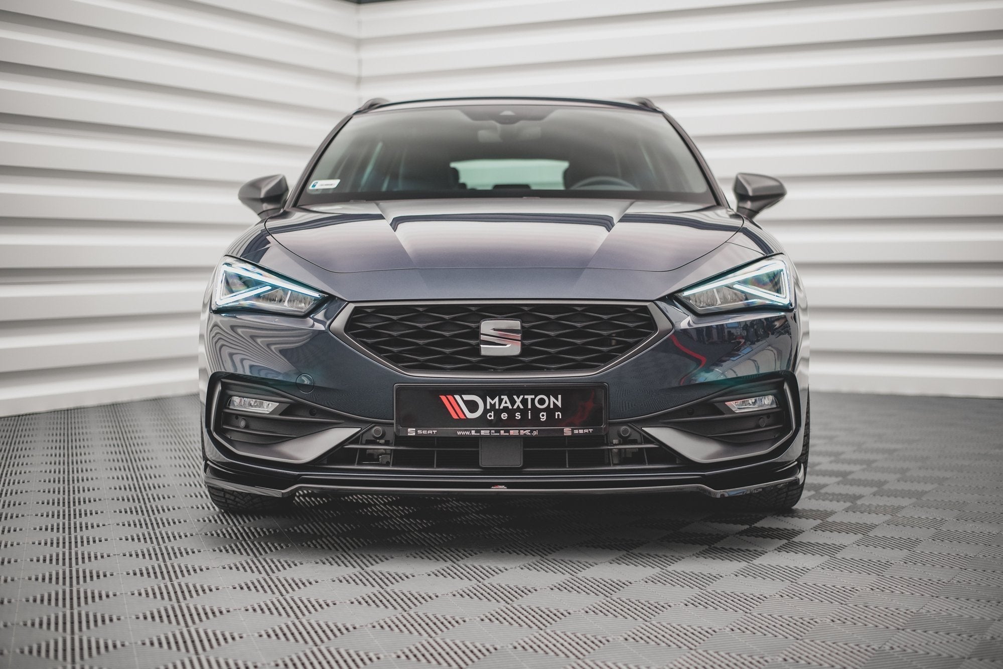 Maxton Design Splitter delantero V.4 para Seat Leon FR Mk4 - imagen 2